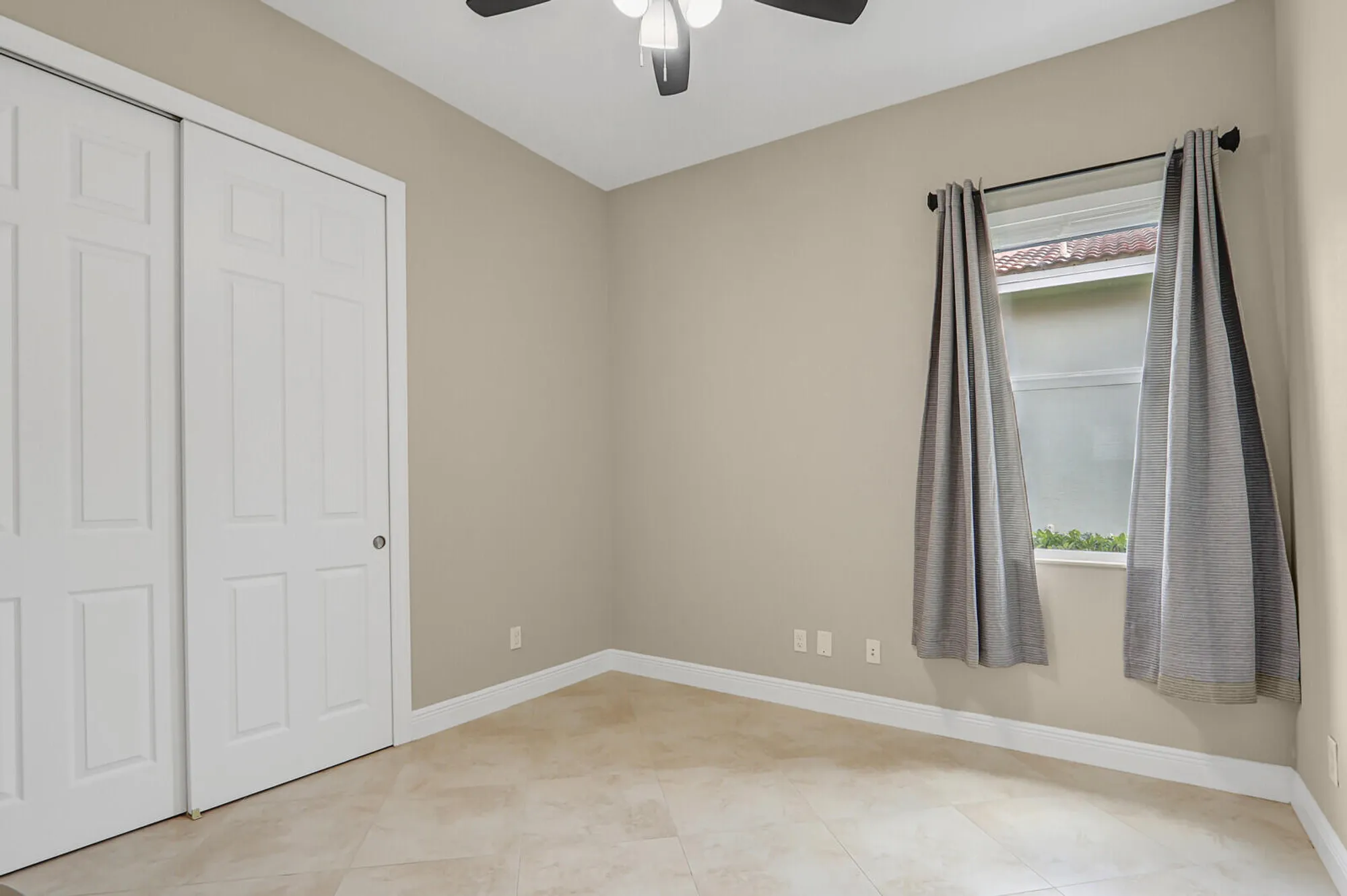 Property Slideshow image 36 of 76 | 10464 sw visconti way, Port Saint Lucie, FL, 34986