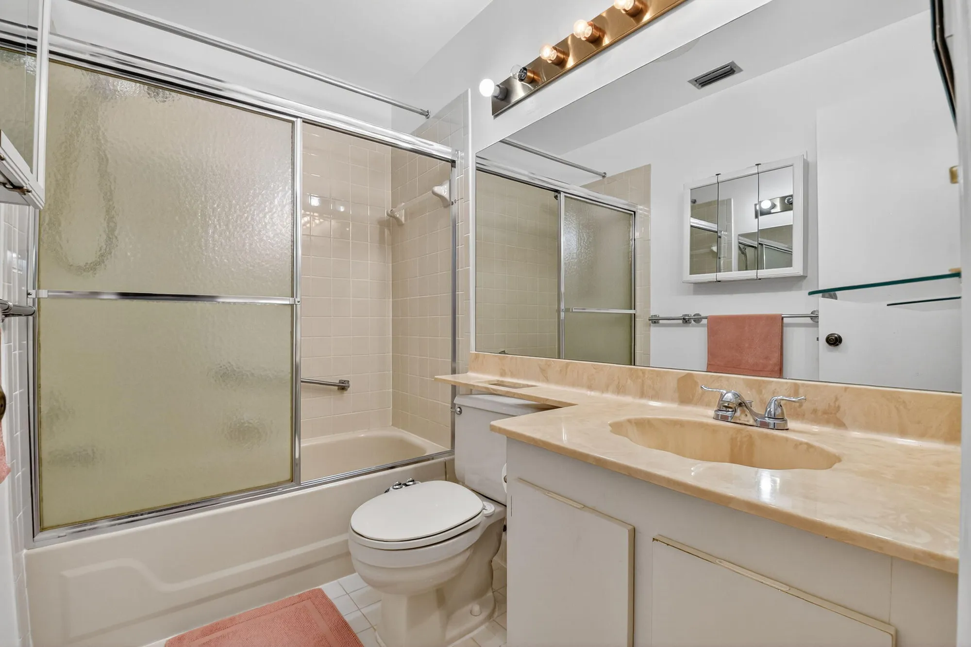 Property Slideshow image 9 of 29 | 7657 tahiti ln apt 202, Lake Worth, FL, 33467