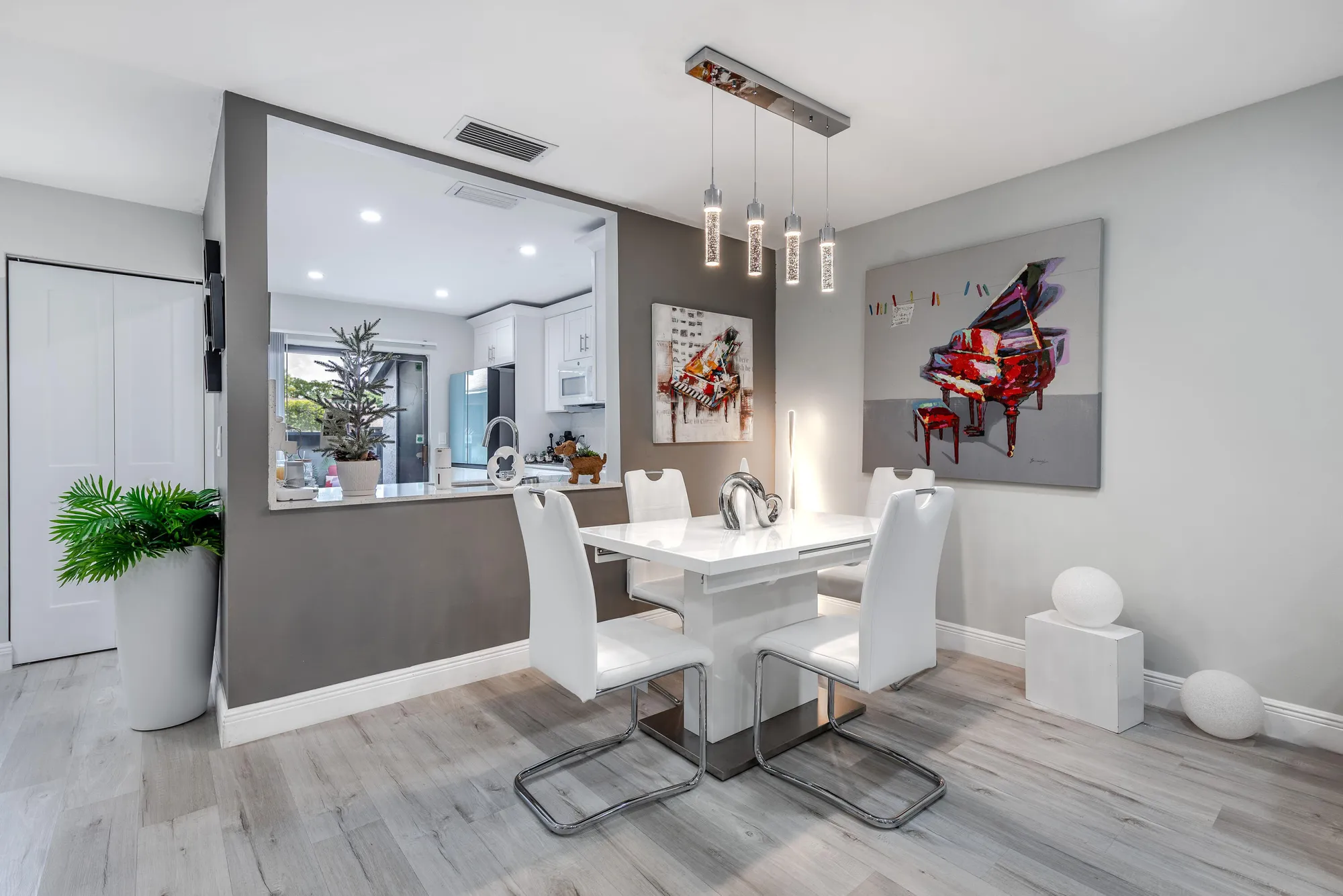 Property Slideshow image 7 of 29 | 403 northgate ct, Royal Palm Beach, FL, 33411