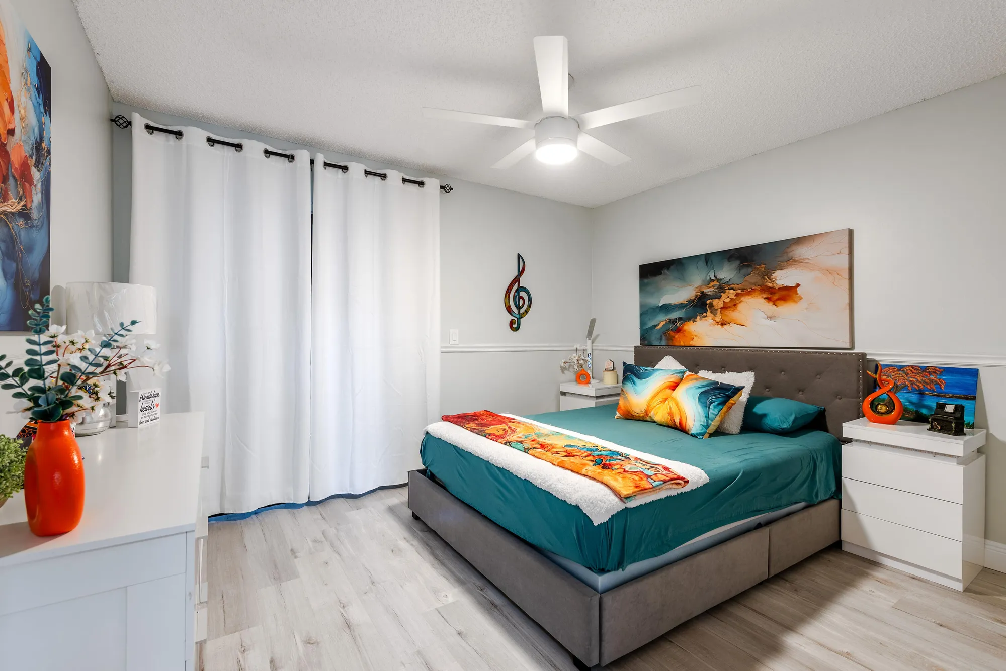 Property Slideshow image 13 of 29 | 403 northgate ct, Royal Palm Beach, FL, 33411