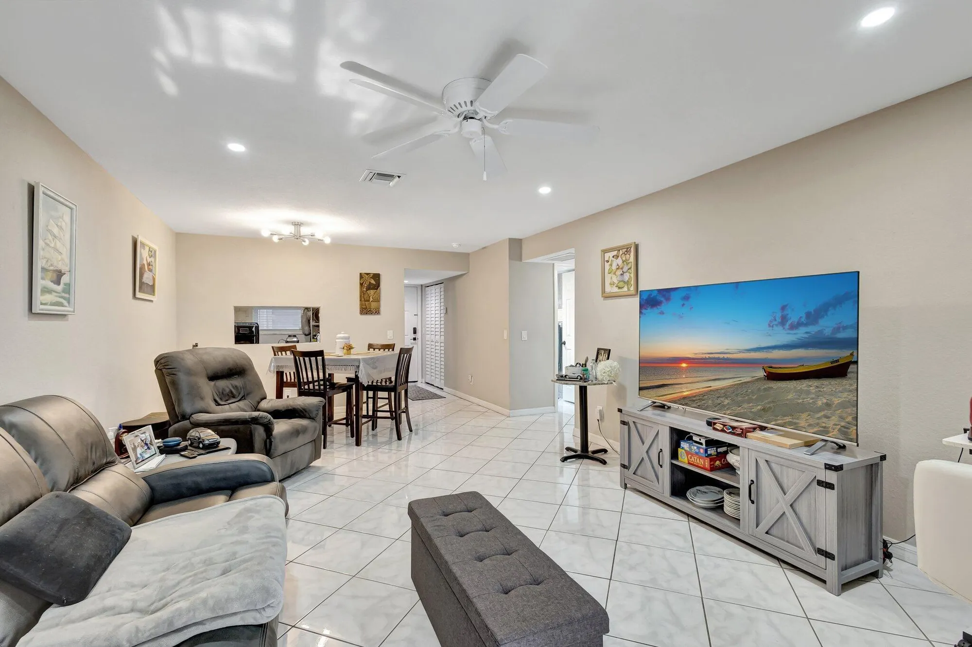Property Slideshow image 21 of 36 | 12012 greenway cir 205, Royal Palm Beach, FL, 33411