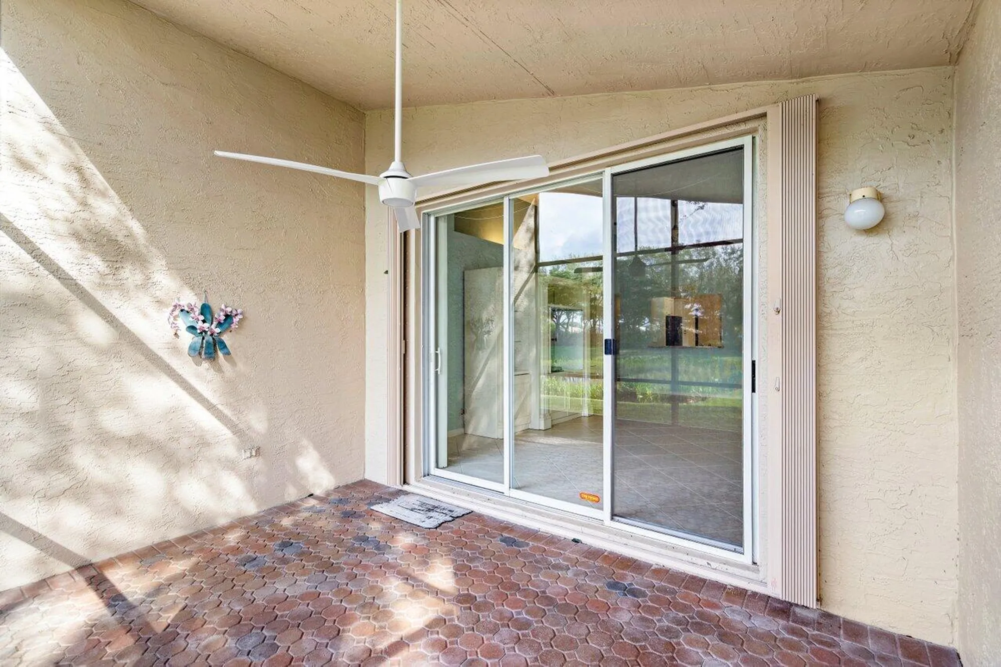 Property Slideshow image 13 of 30 | 7284 w mercada way, Delray Beach, FL, 33446