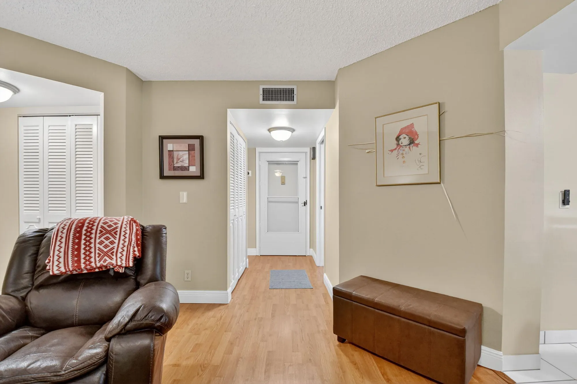 Property Slideshow image 1 of 30 | 3871 via poinciana apt 404, Lake Worth, FL, 33467