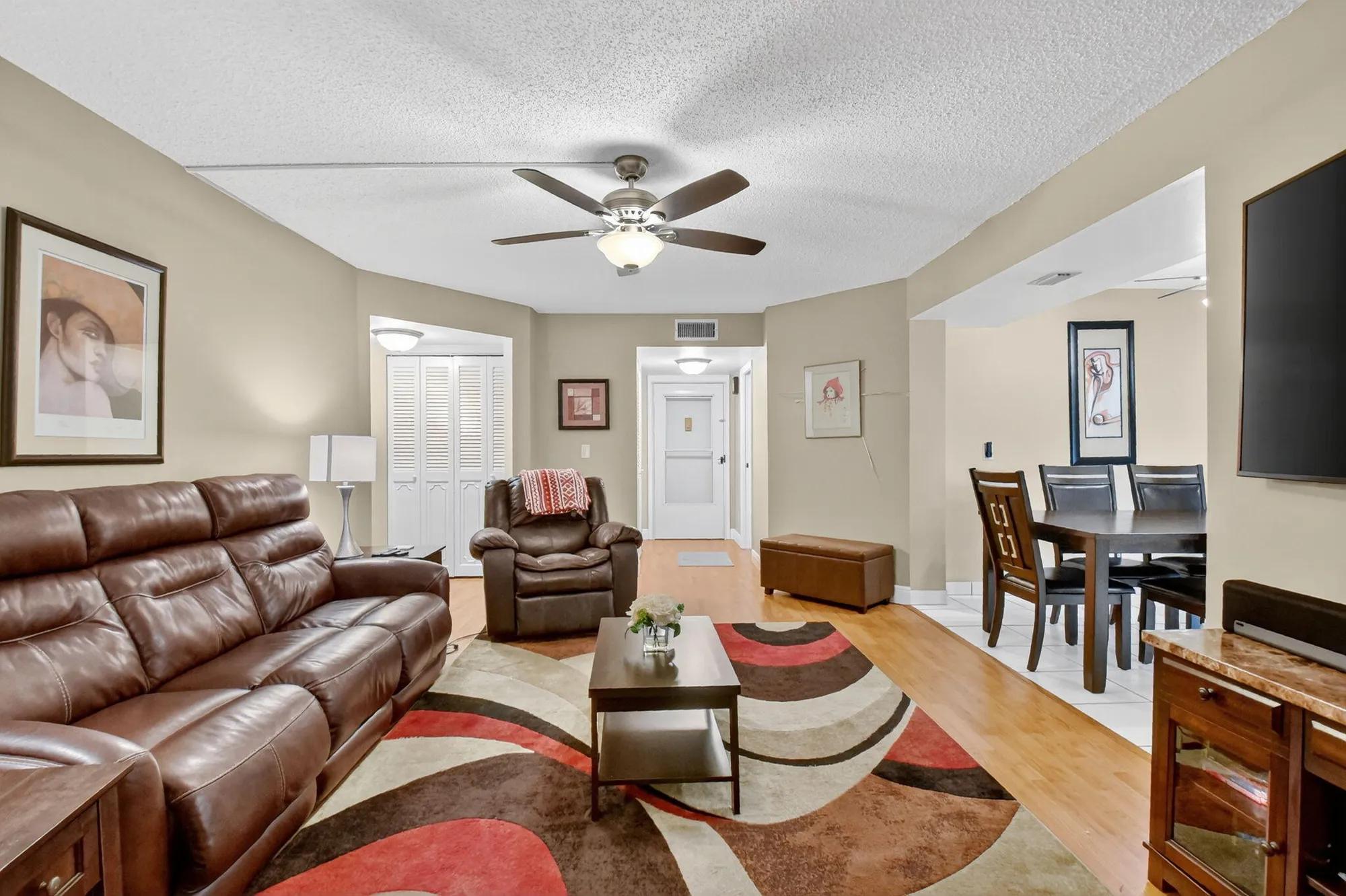 Property Slideshow image 5 of 30 | 3871 via poinciana apt 404, Lake Worth, FL, 33467