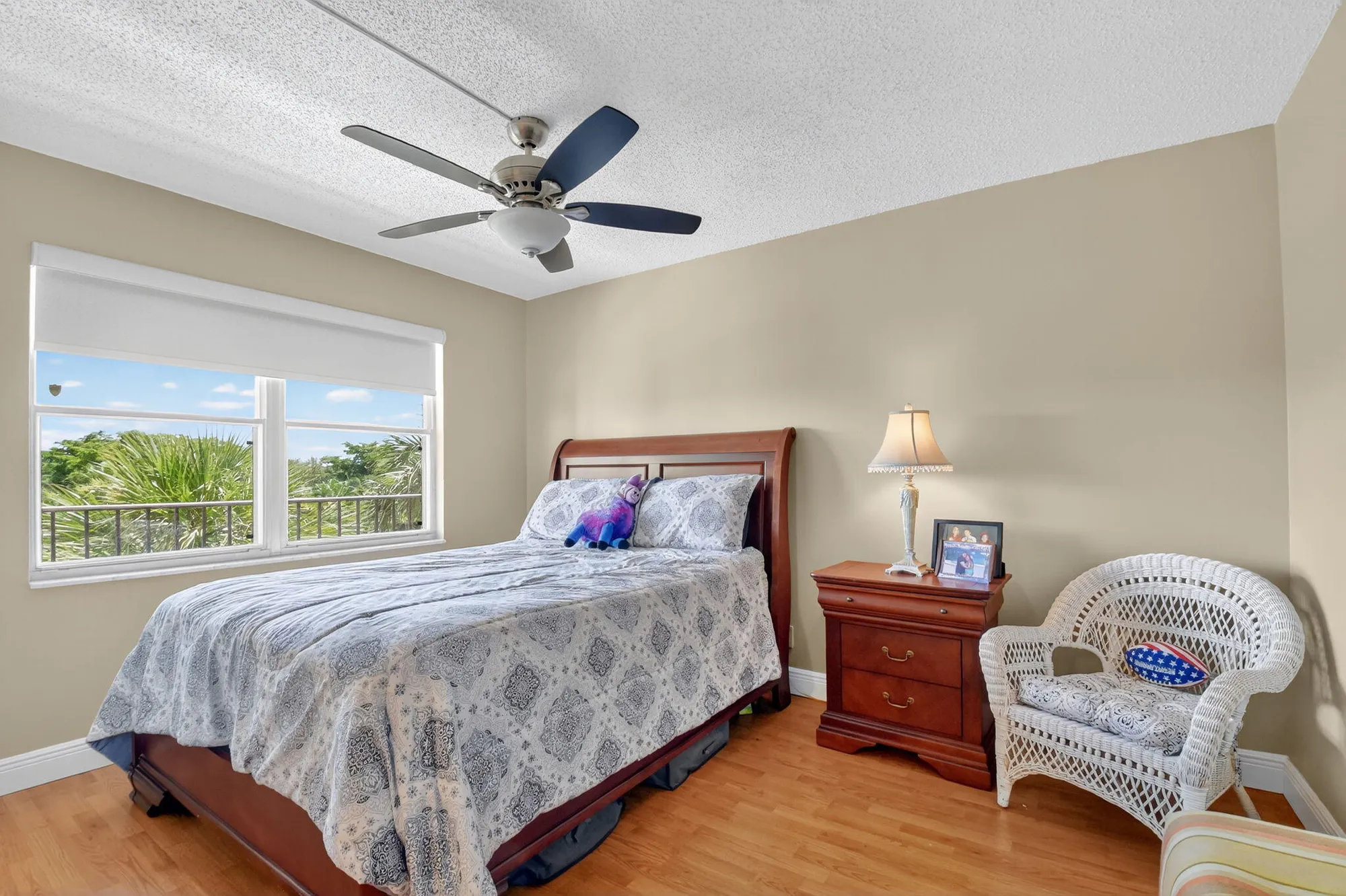 Property Slideshow image 15 of 30 | 3871 via poinciana apt 404, Lake Worth, FL, 33467
