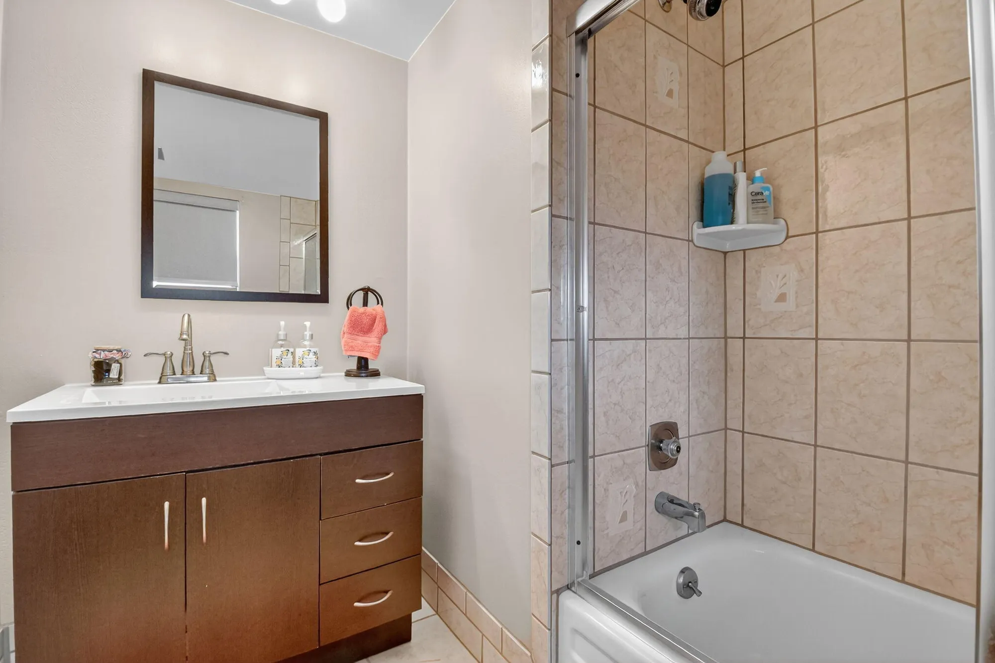 Property Slideshow image 16 of 30 | 3871 via poinciana apt 404, Lake Worth, FL, 33467