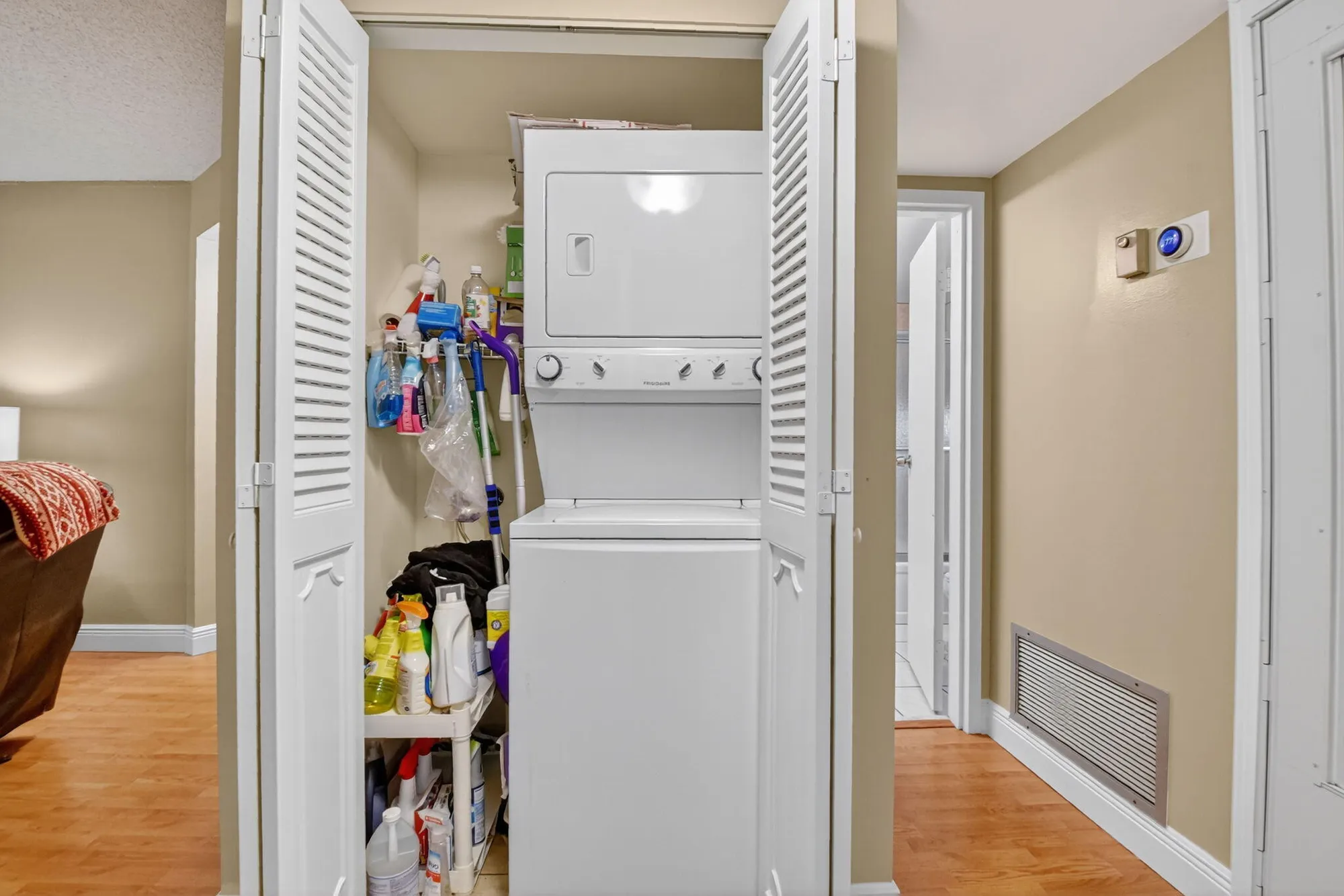 Property Slideshow image 19 of 30 | 3871 via poinciana apt 404, Lake Worth, FL, 33467