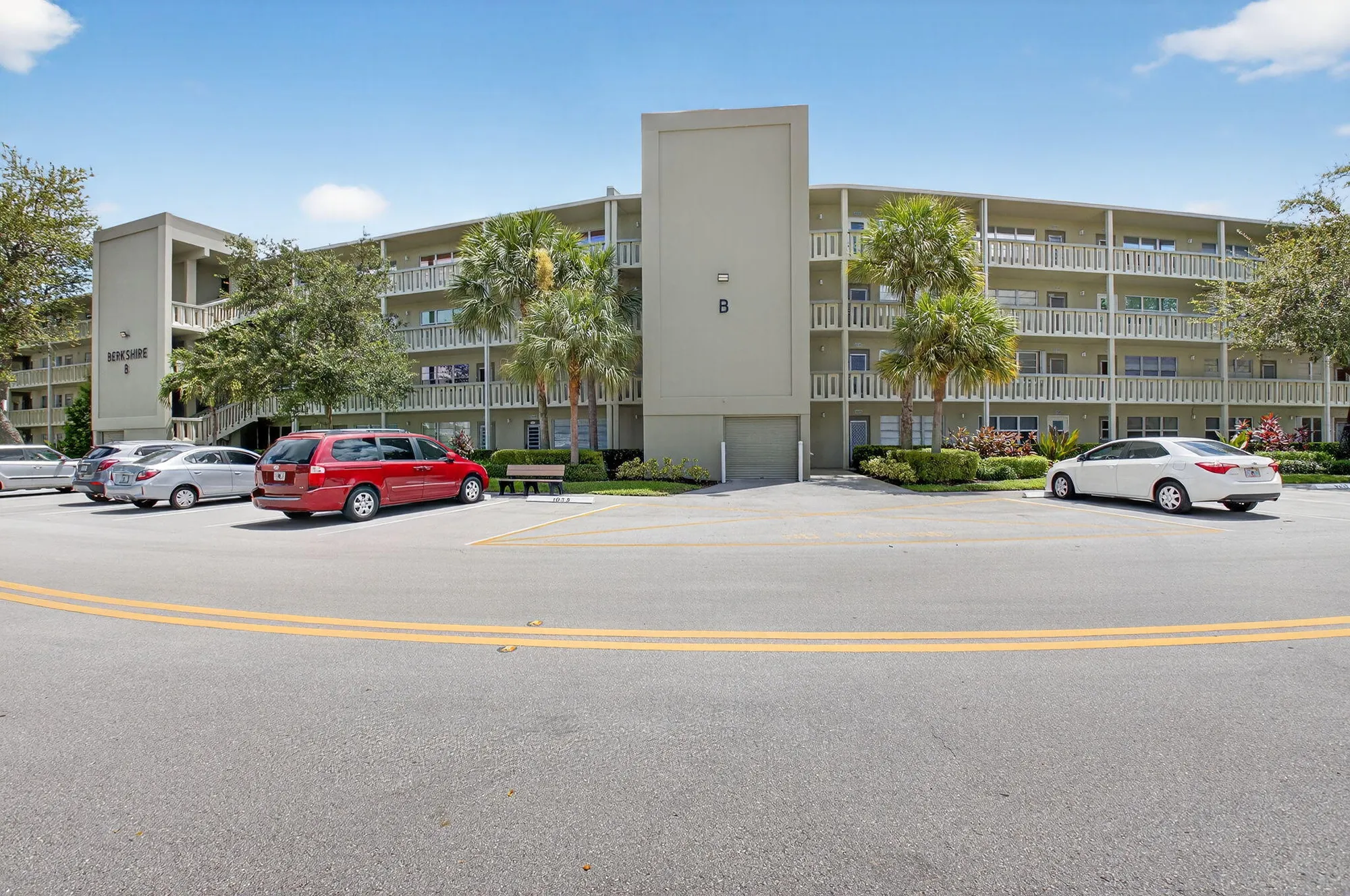 Property Slideshow image 18 of 67 | 1037 berkshire b, Deerfield Beach, FL, 33442