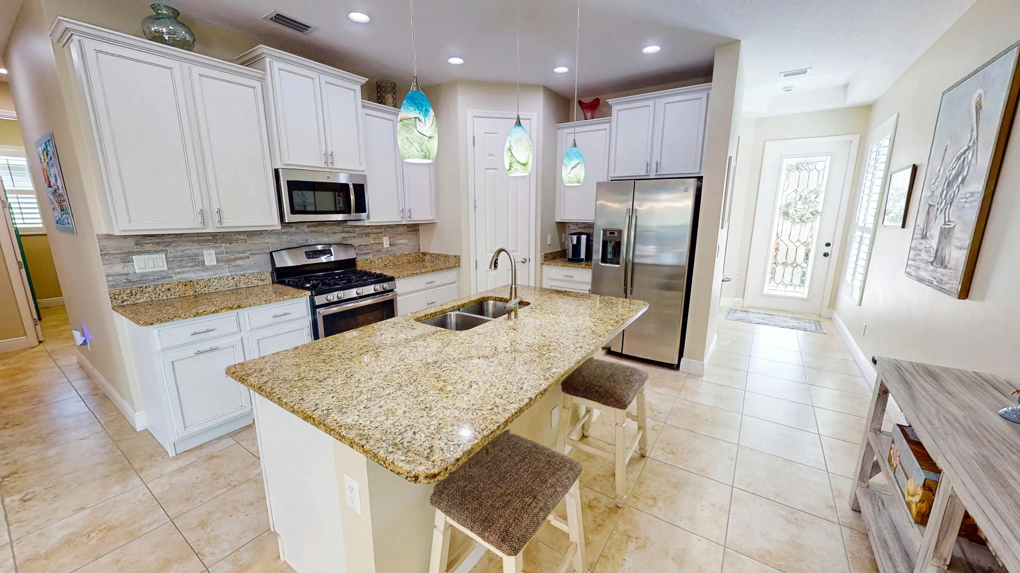 Property Slideshow image 8 of 62 | 9617 sw royal poinciana dr, Port Saint Lucie, FL, 34987