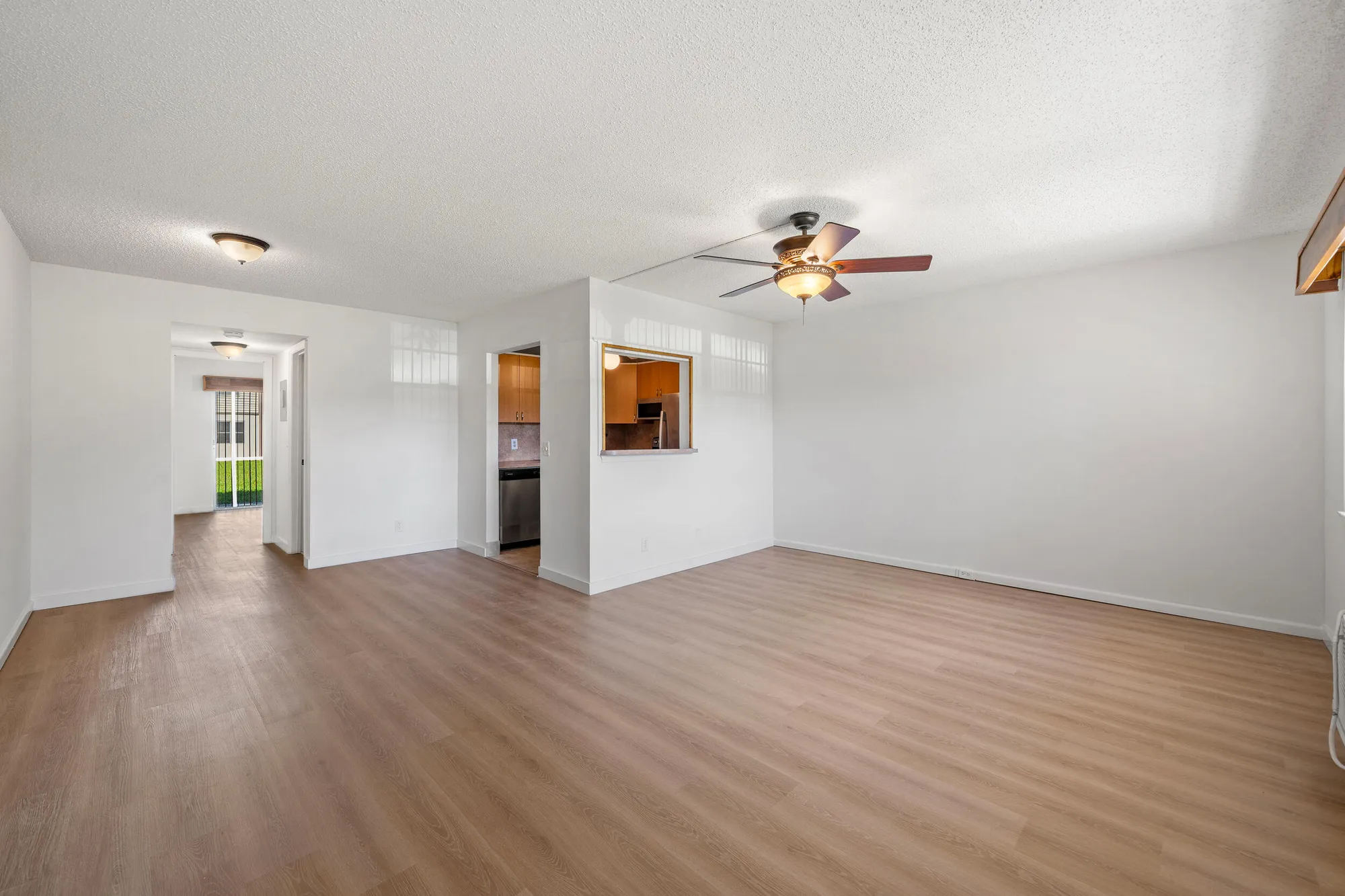 Property Slideshow image 20 of 31 | 419 chatham u, West Palm Beach, FL, 33417