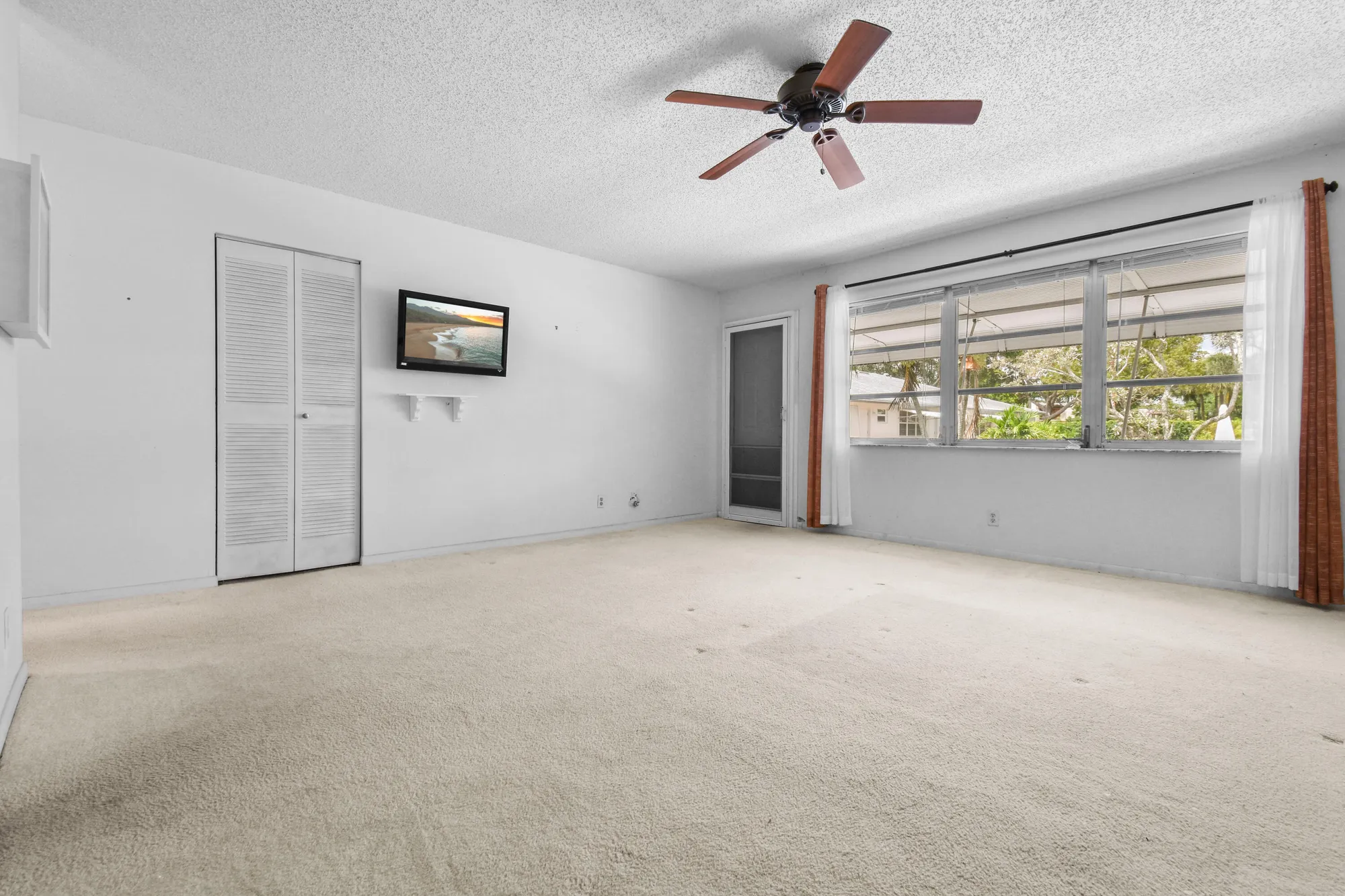 Property Slideshow image 14 of 36 | 1097 circle ter c, Delray Beach, FL, 33445