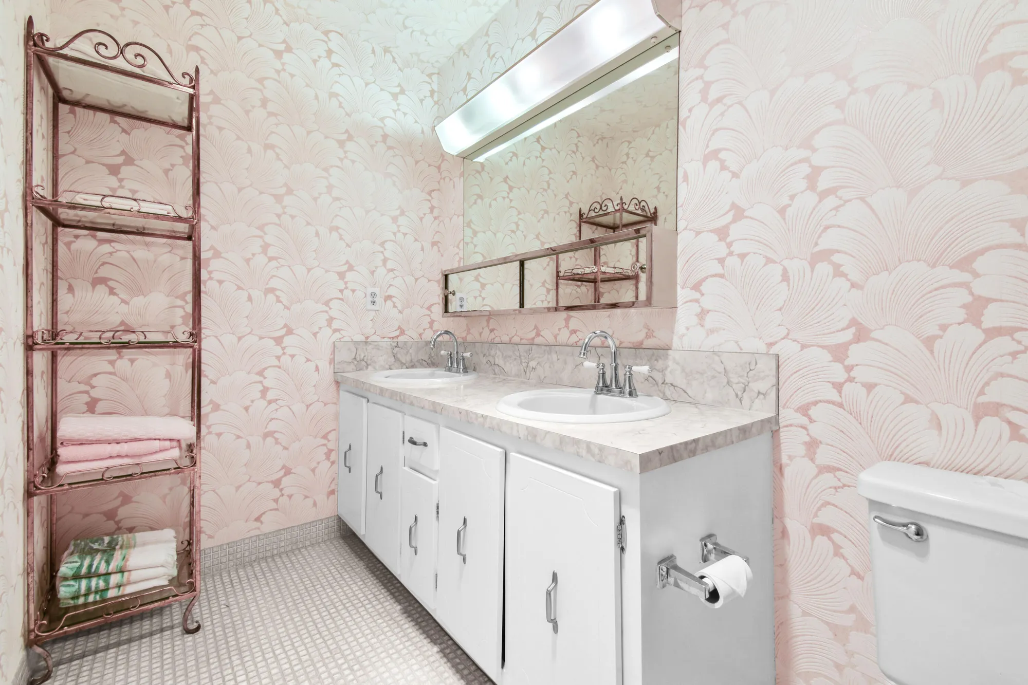 Property Slideshow image 20 of 36 | 1097 circle ter c, Delray Beach, FL, 33445