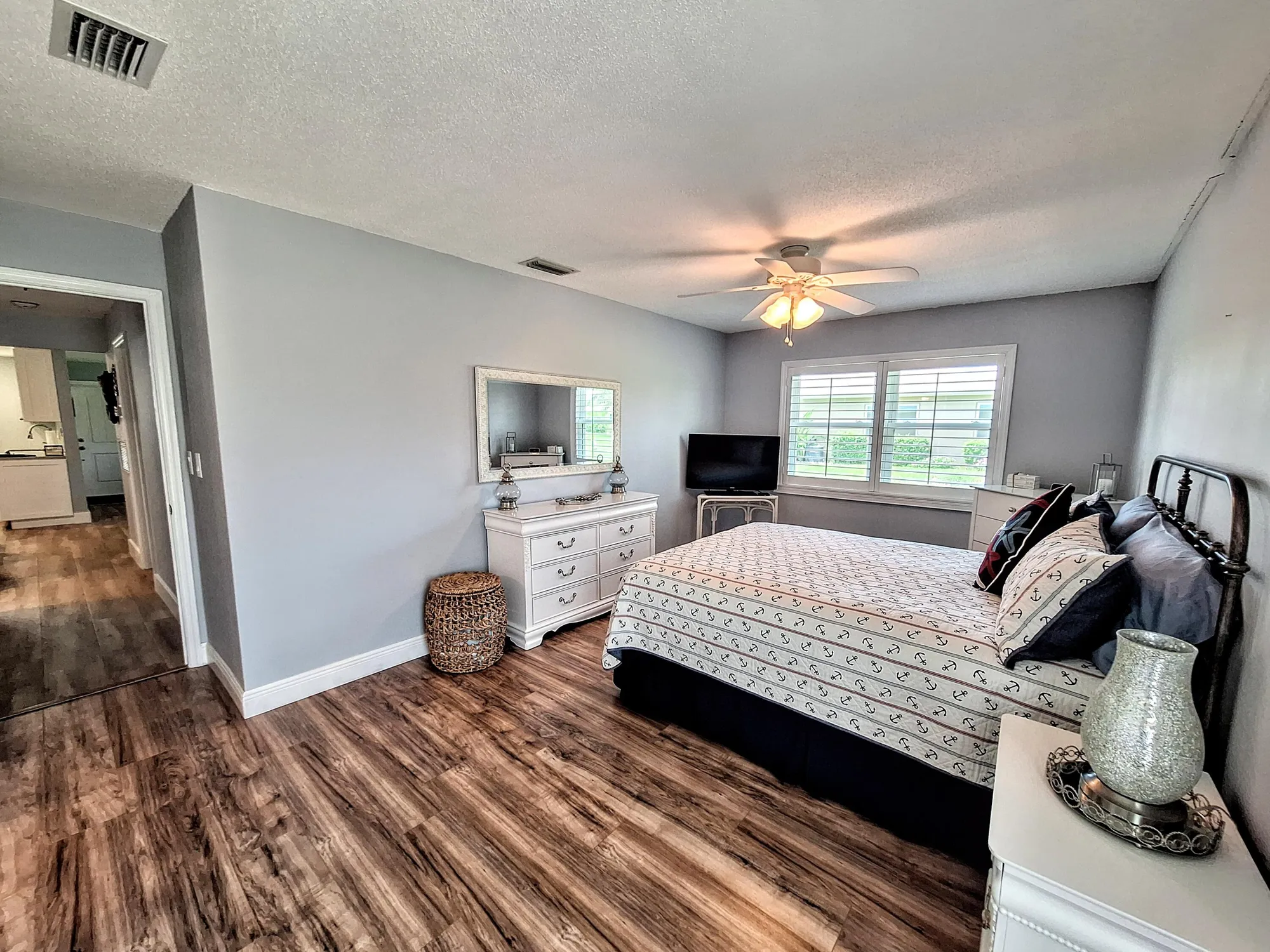 Property Slideshow image 20 of 32 | 155 n high point blvd a, Boynton Beach, FL, 33435