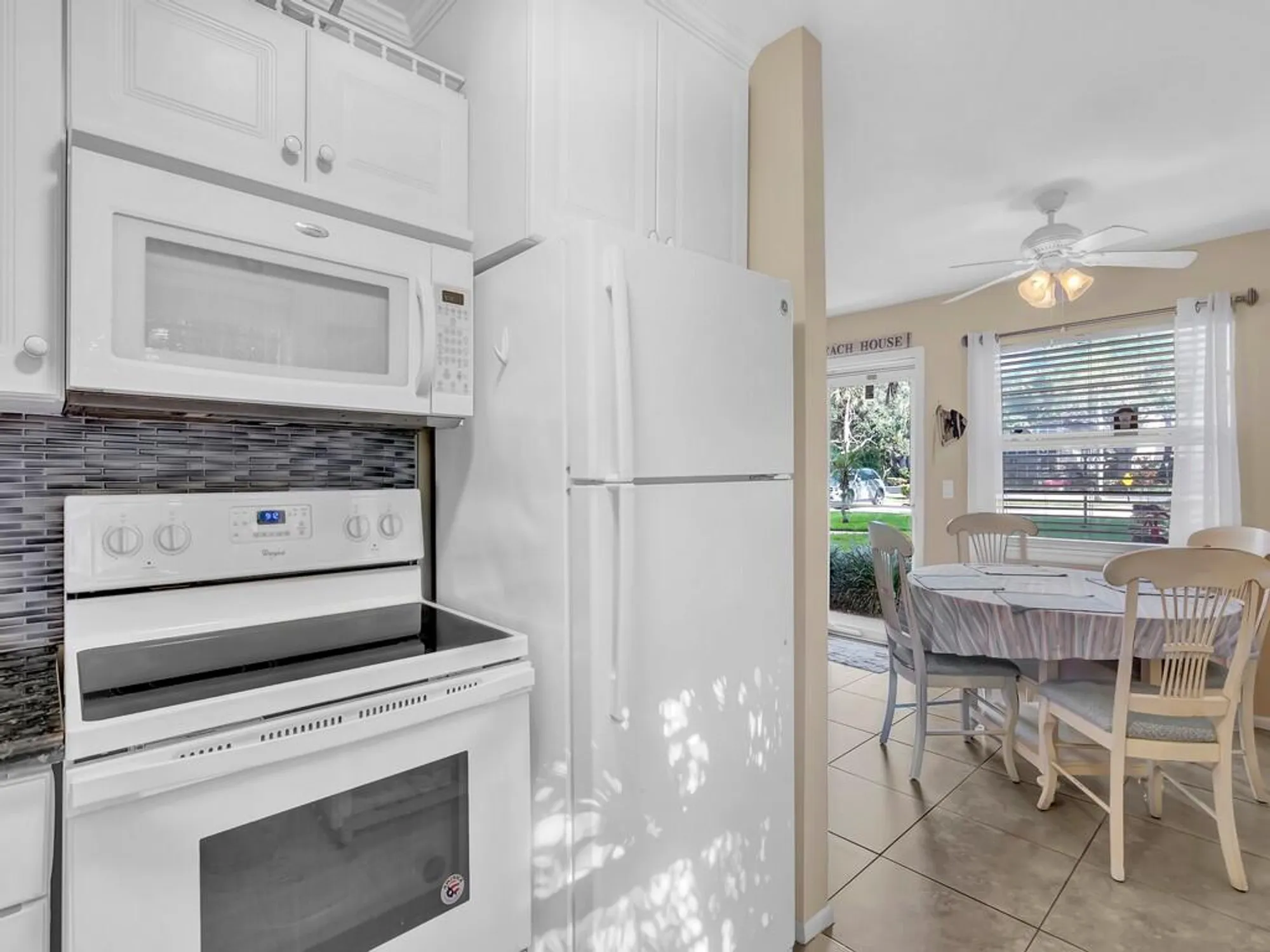 Property Slideshow image 10 of 41 | 5400 highway a1a d8, Vero Beach, FL, 32963