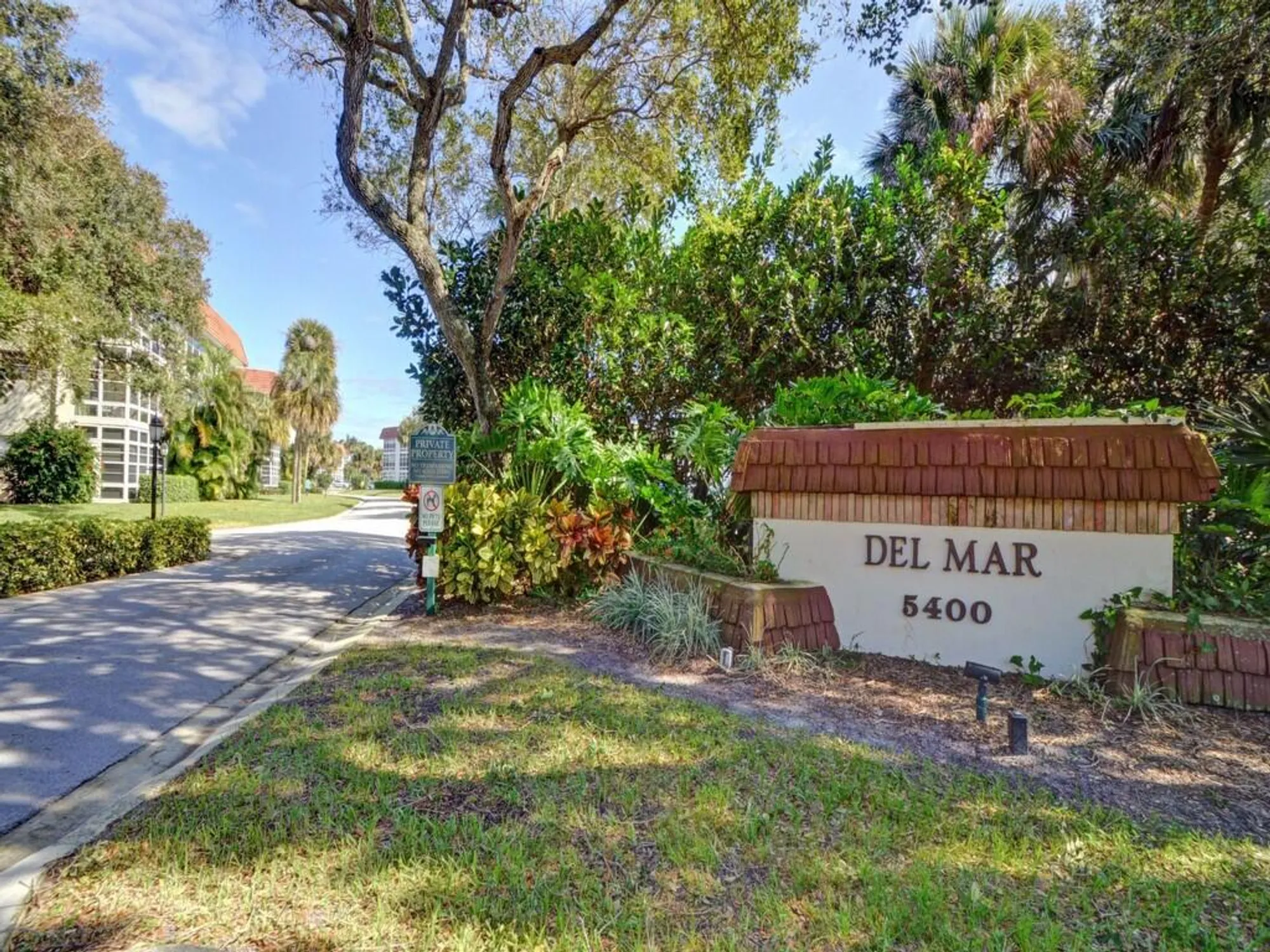 Property Slideshow image 19 of 41 | 5400 highway a1a d8, Vero Beach, FL, 32963