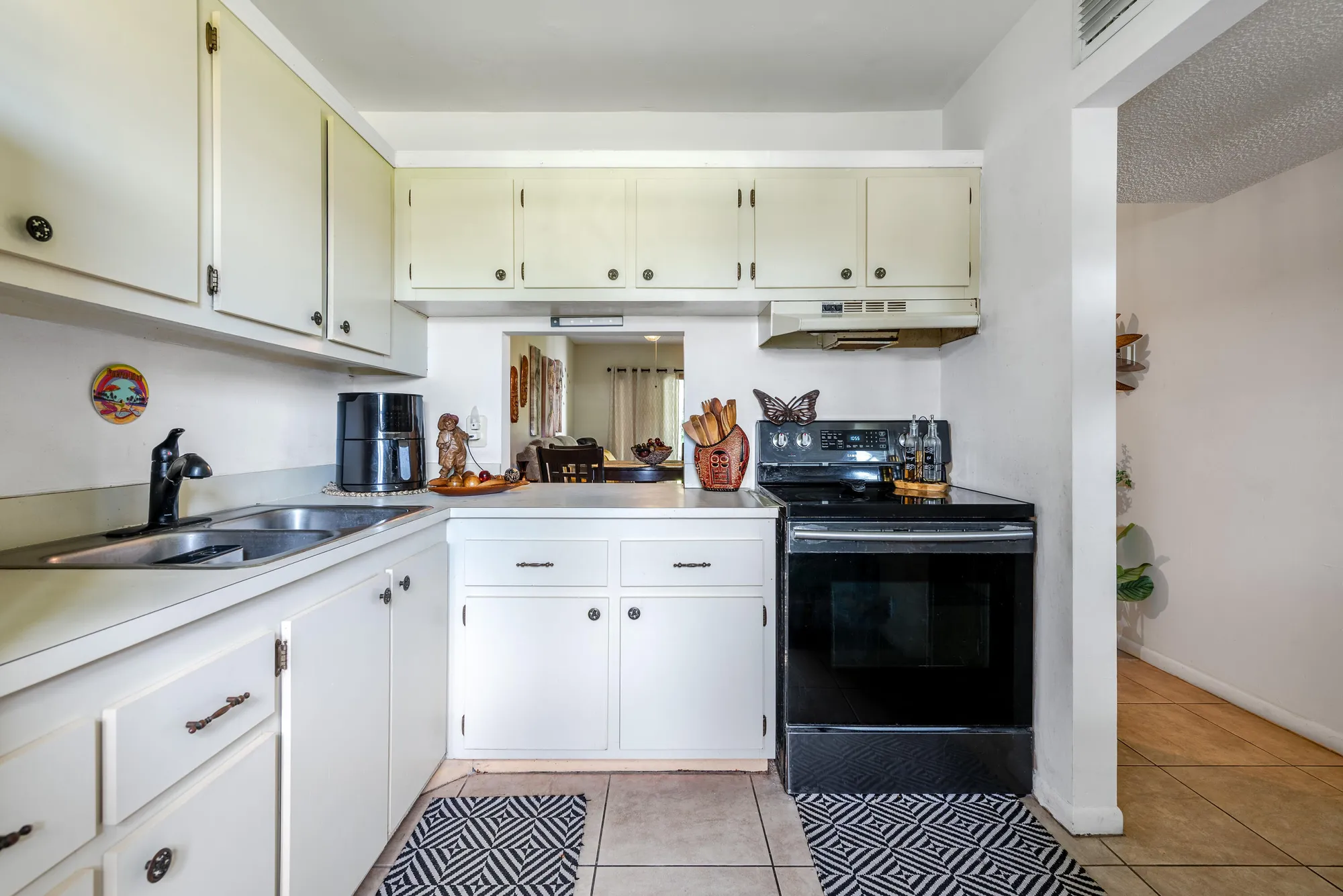 Property Slideshow image 4 of 30 | 150 lake meryl dr apt 143, West Palm Beach, FL, 33411