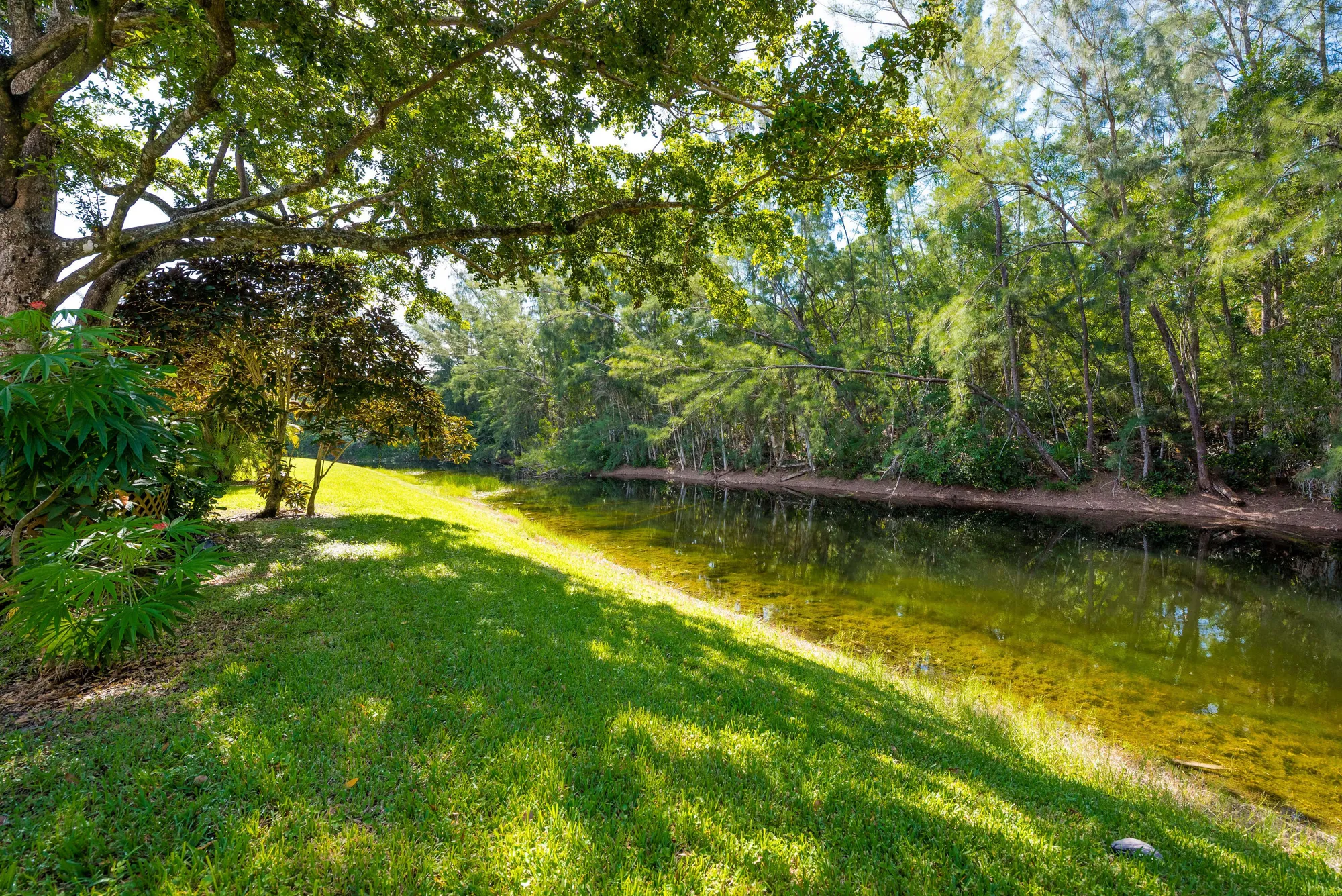 Property Slideshow image 17 of 30 | 150 lake meryl dr apt 143, West Palm Beach, FL, 33411