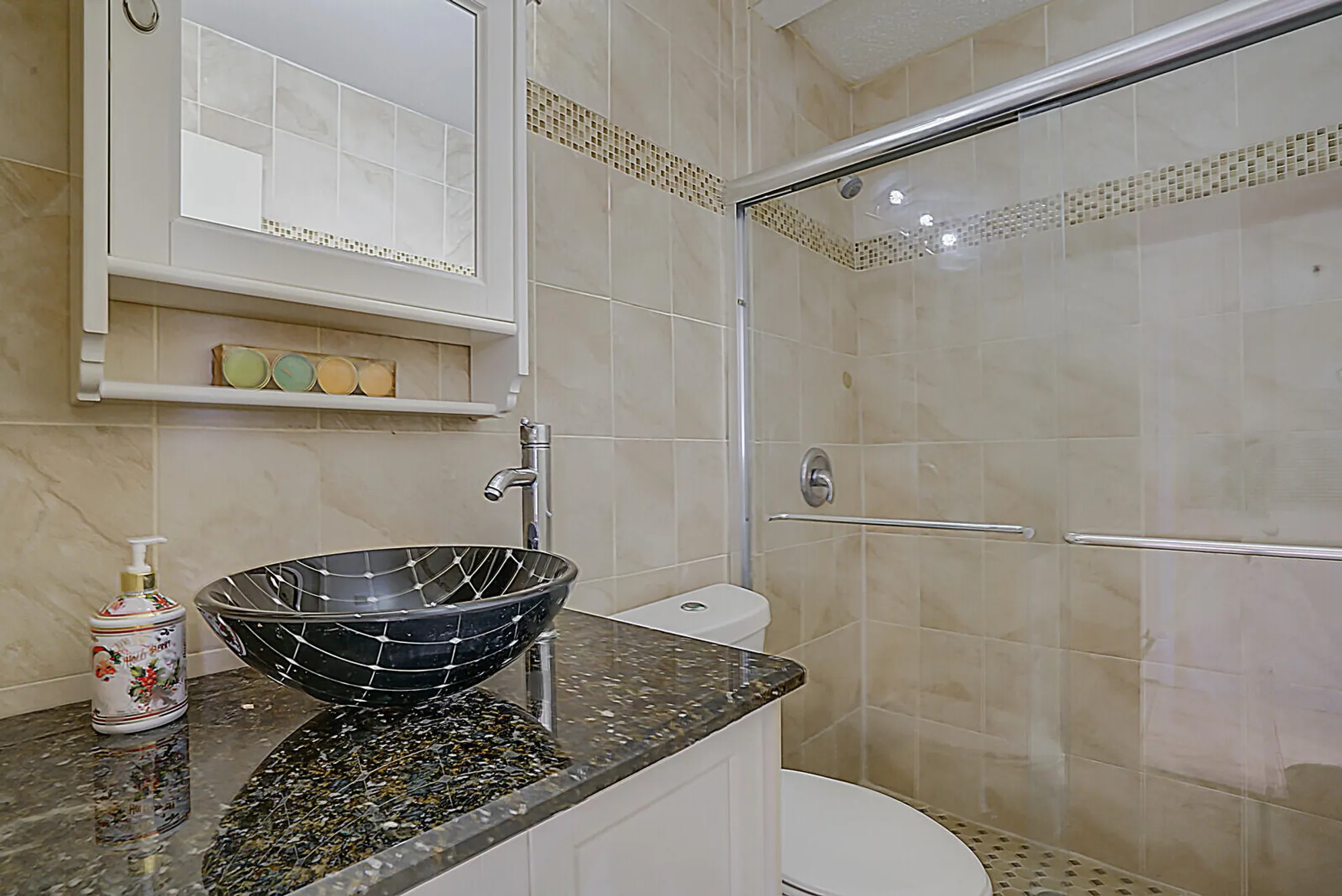 Property Slideshow image 17 of 26 | 902 south dr c, Delray Beach, FL, 33445