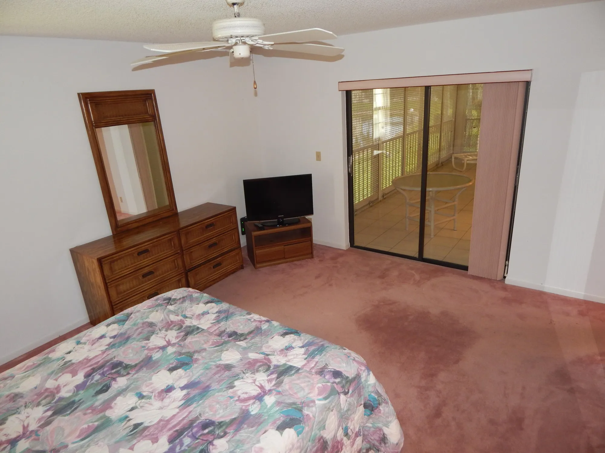 Property Slideshow image 12 of 25 | 10279 n circle lake dr 202, Boynton Beach, FL, 33437