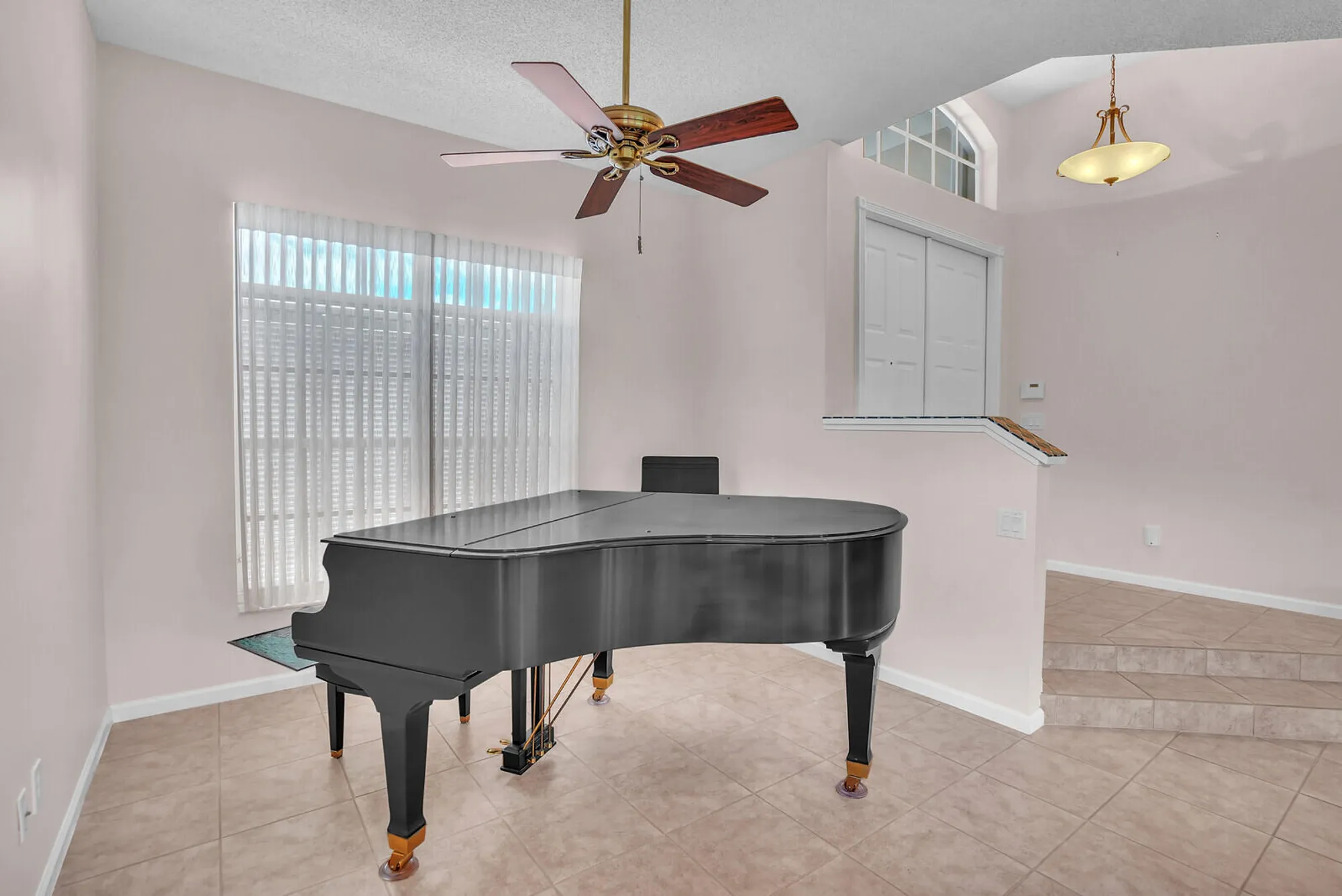 Property Slideshow image 11 of 51 | 6674 jog palm dr, Boynton Beach, FL, 33437