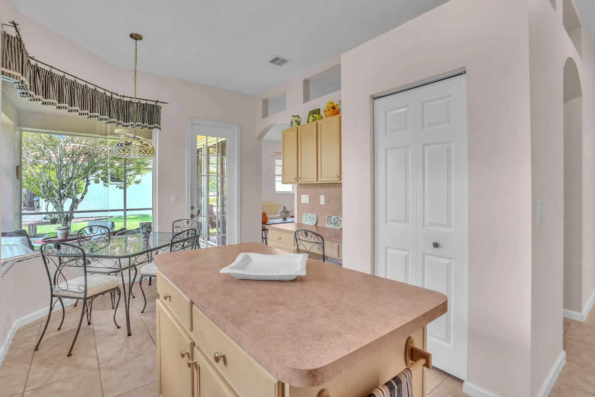 Property Slideshow image 33 of 51 | 6674 jog palm dr, Boynton Beach, FL, 33437