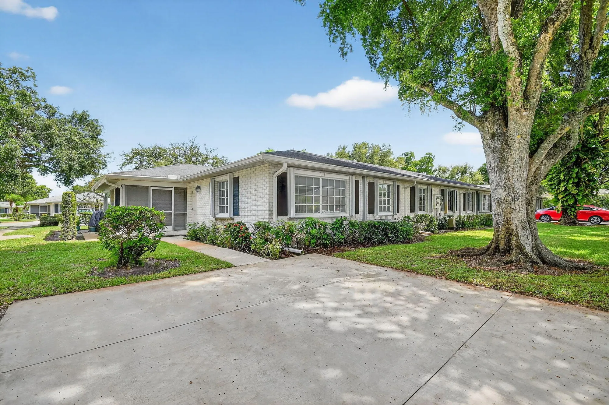 Property Slideshow image 3 of 37 | 10138 45th ter, Boynton Beach, FL, 33436