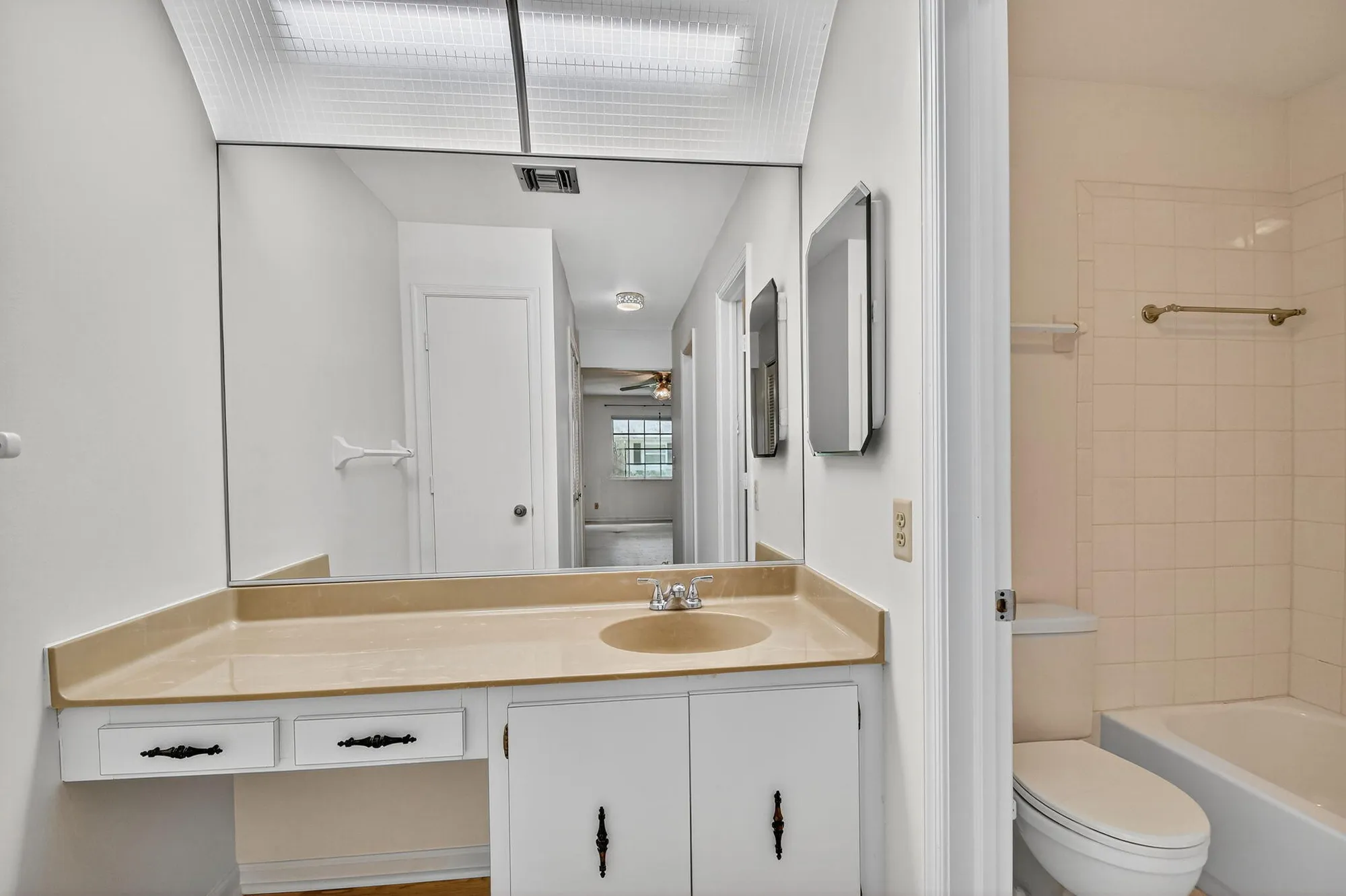 Property Slideshow image 14 of 37 | 10138 45th ter, Boynton Beach, FL, 33436