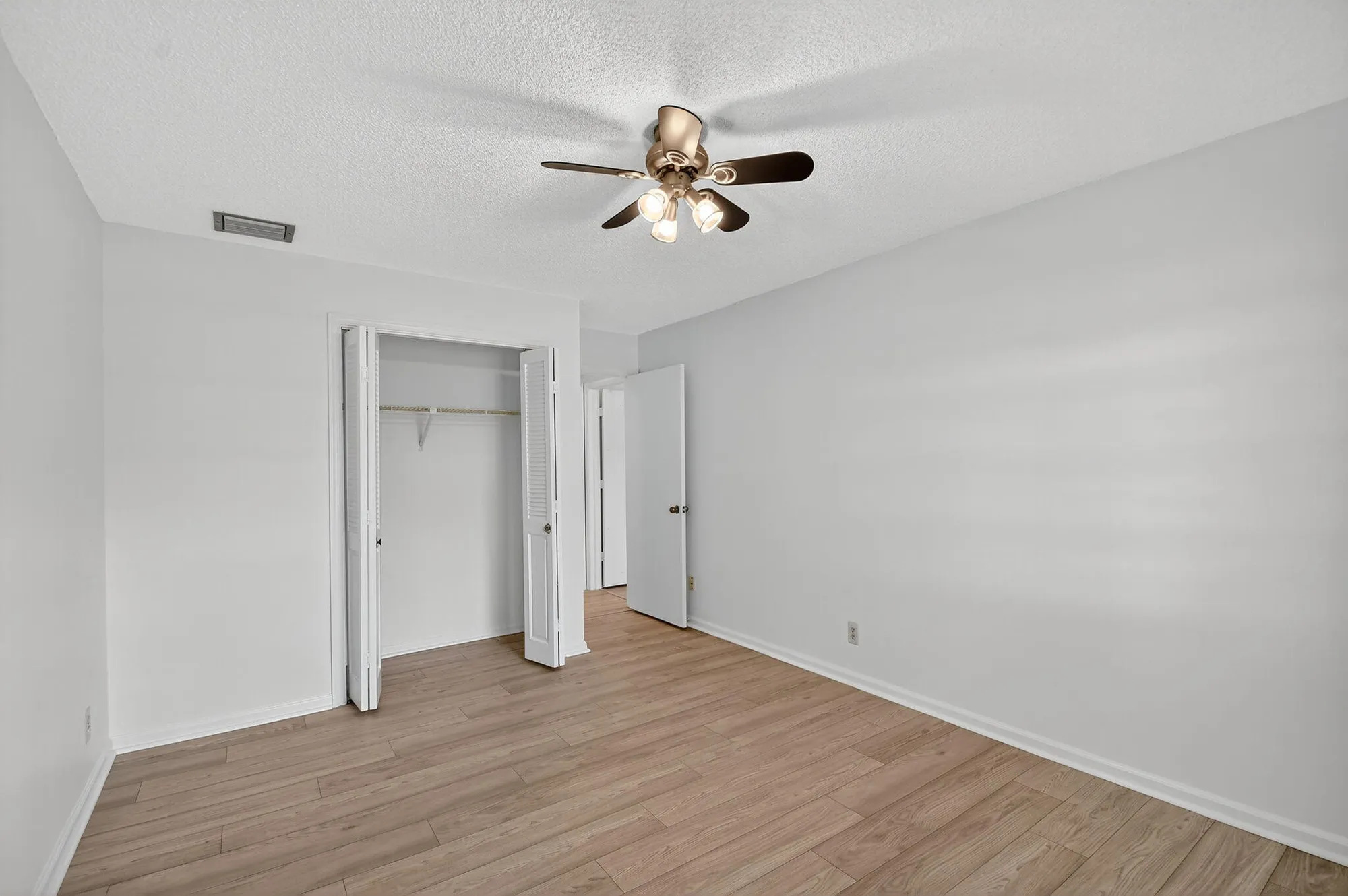 Property Slideshow image 19 of 37 | 10138 45th ter, Boynton Beach, FL, 33436