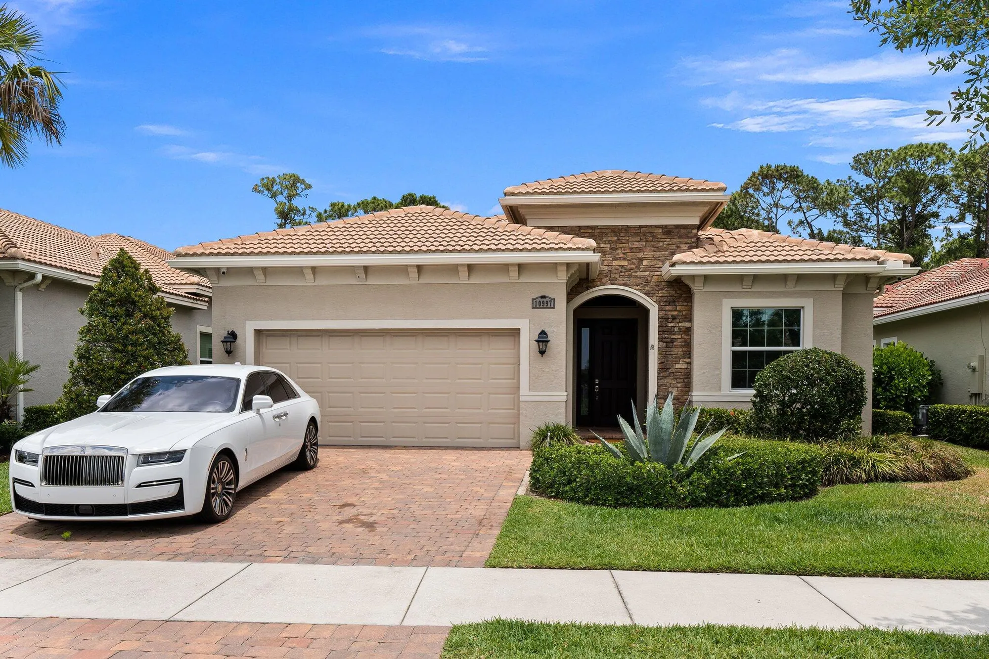 Property Slideshow image 3 of 64 | 10997 sw visconti way, Port Saint Lucie, FL, 34986