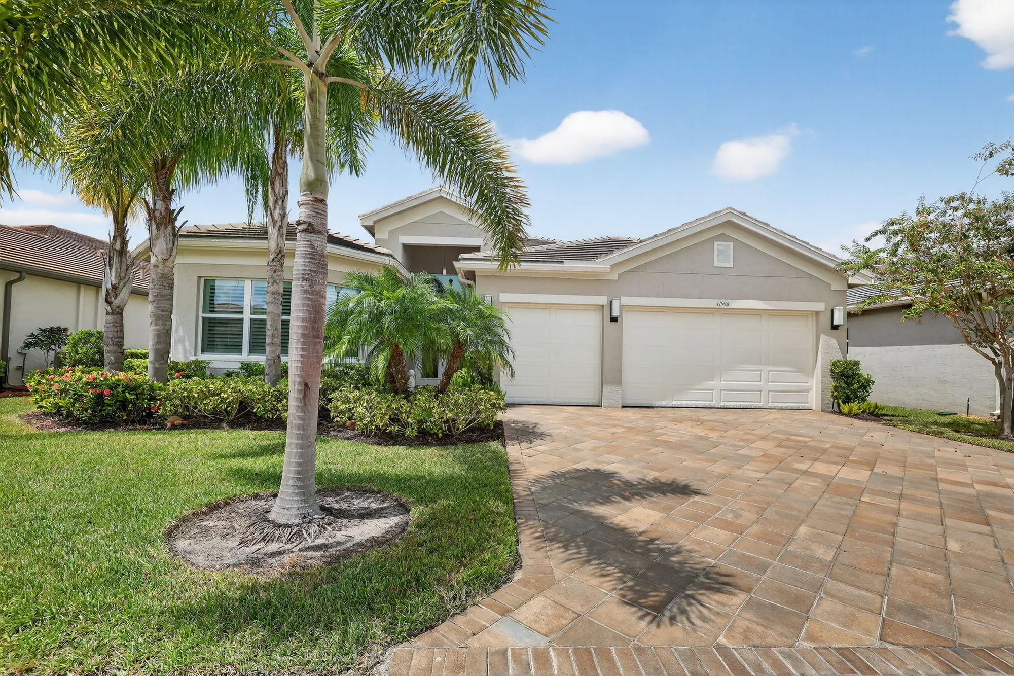 Property Slideshow image 5 of 111 | 11936 sw marigold lakes dr, Port Saint Lucie, FL, 34987