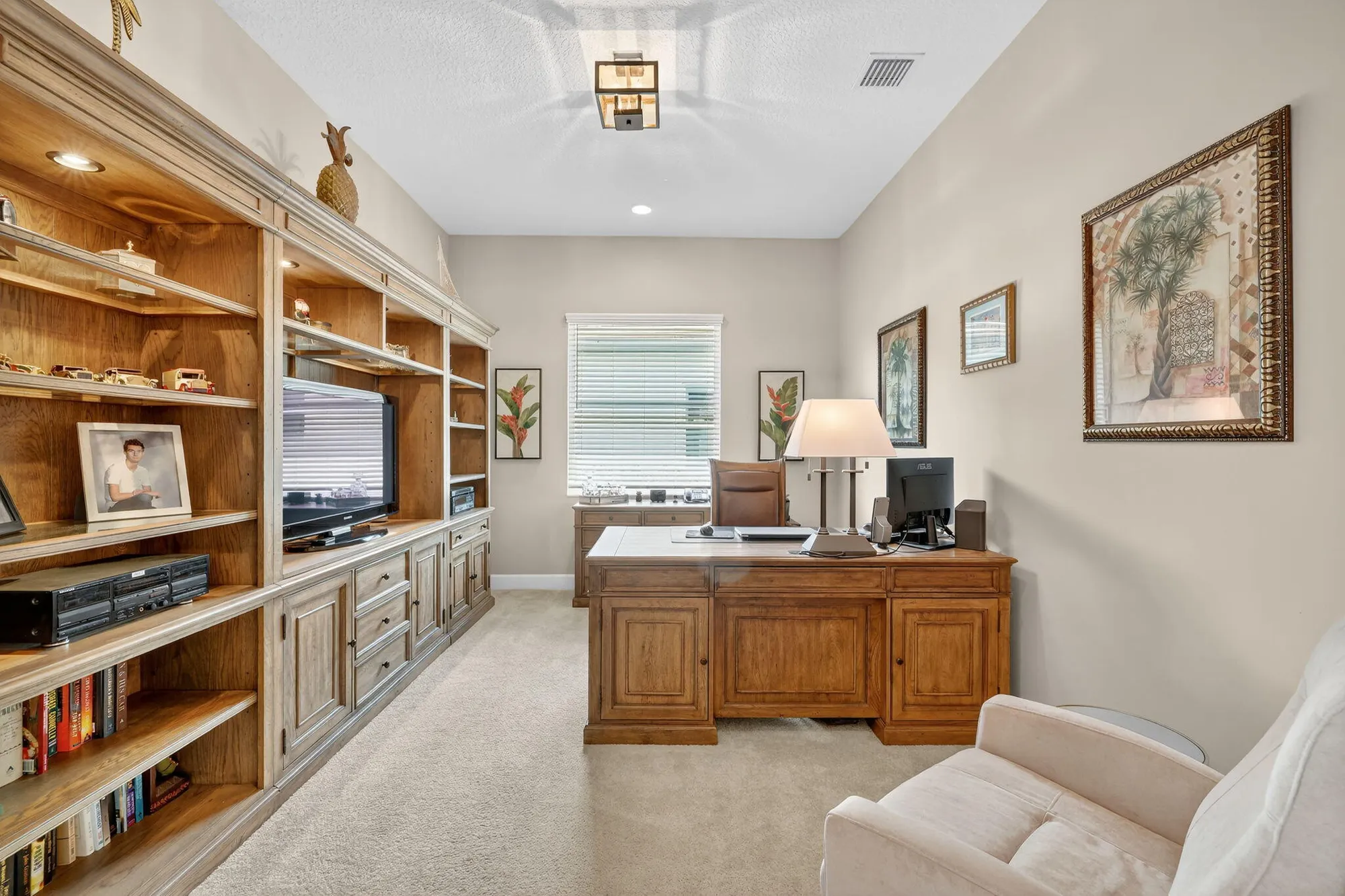 Property Slideshow image 11 of 111 | 11936 sw marigold lakes dr, Port Saint Lucie, FL, 34987