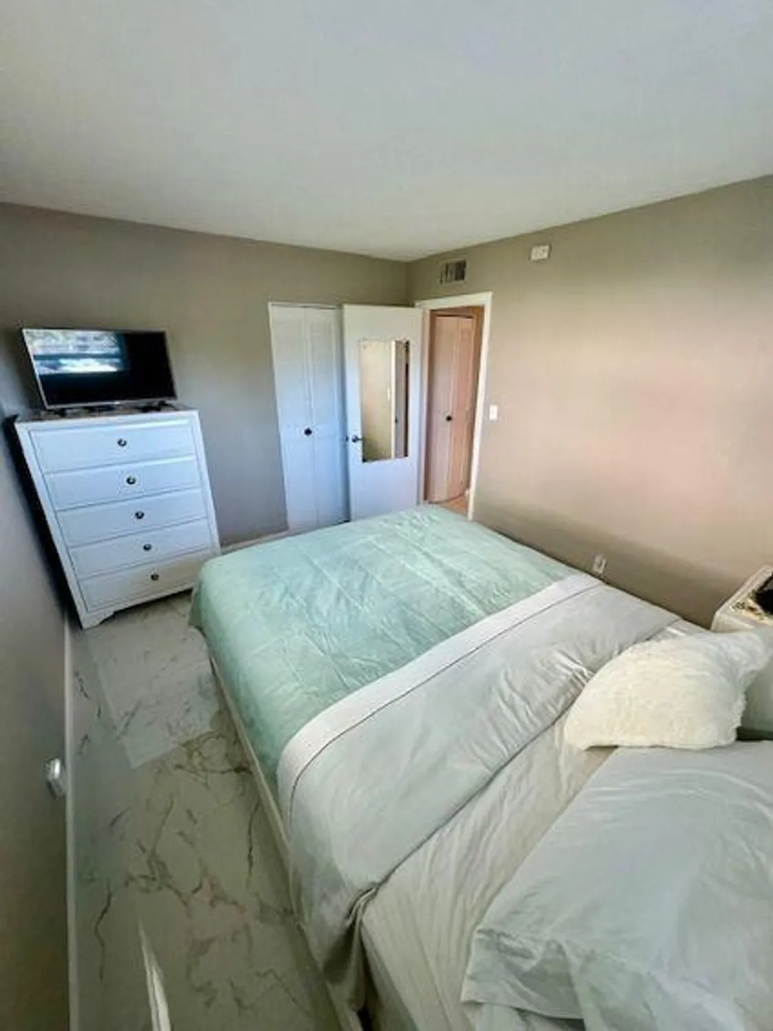 Property Slideshow image 24 of 45 | 2615 garden dr s apt 101, Lake Worth, FL, 33461