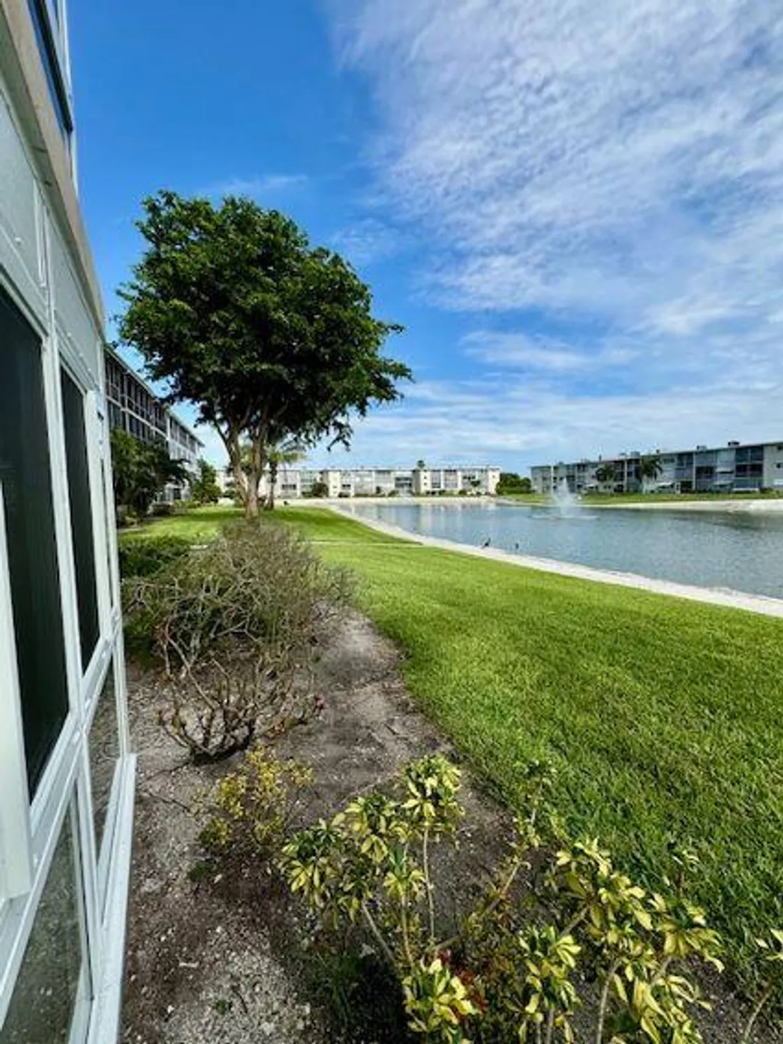 Property Slideshow image 6 of 45 | 2615 garden dr s apt 101, Lake Worth, FL, 33461