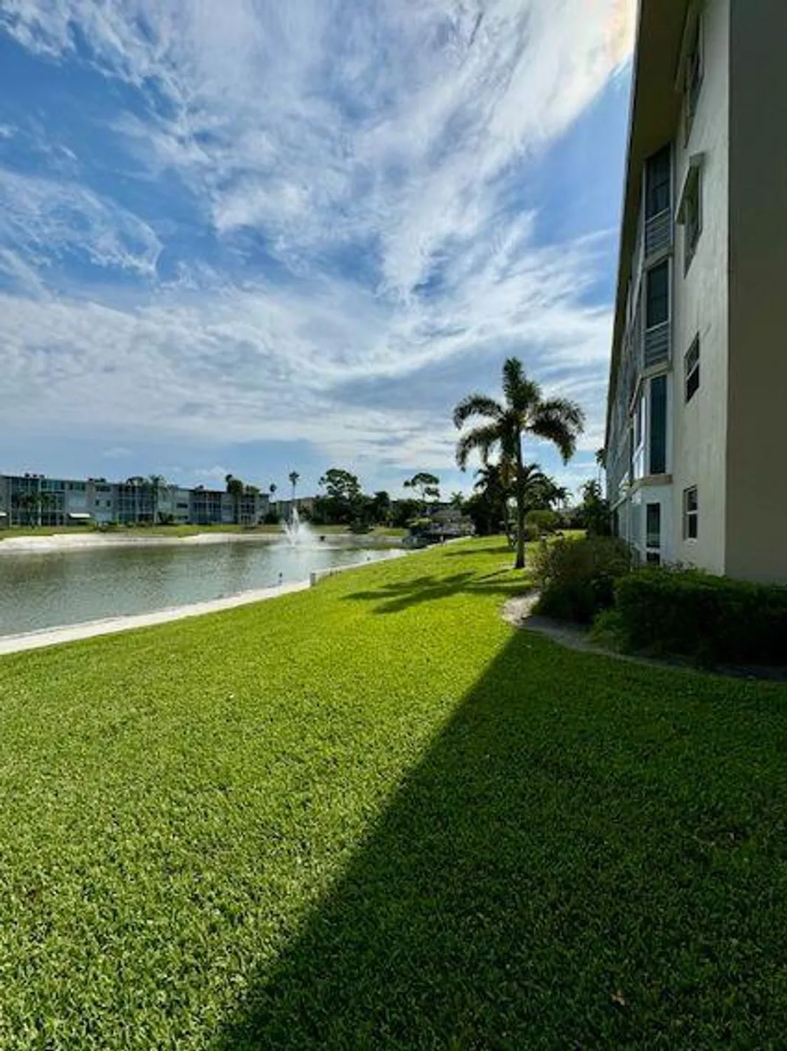 Property Slideshow image 10 of 45 | 2615 garden dr s apt 101, Lake Worth, FL, 33461