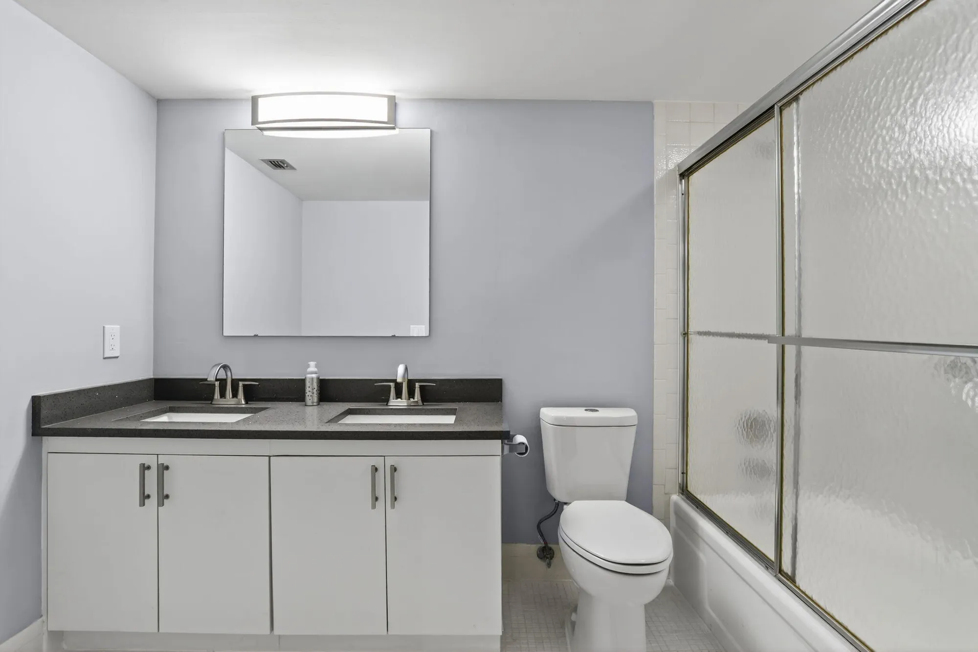 Property Slideshow image 13 of 20 | 3001 portofino isle g3, Coconut Creek, FL, 33066