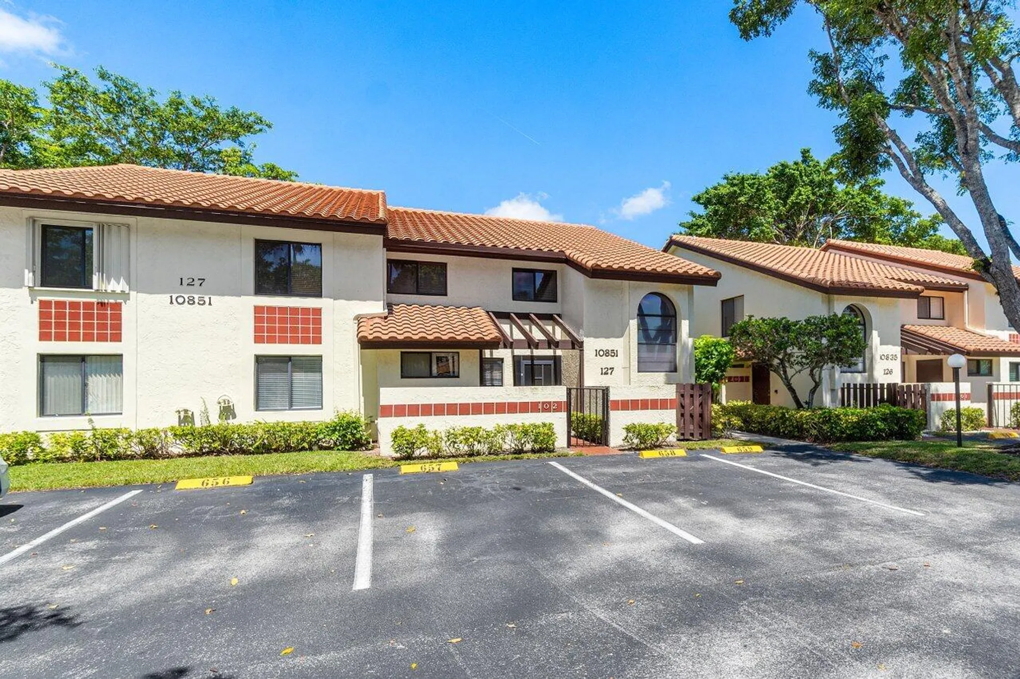 Property Slideshow image 32 of 51 | 10851 palm lake ave apt 102, Boynton Beach, FL, 33437
