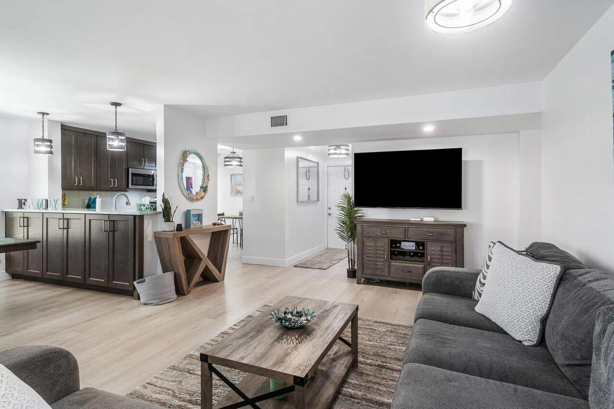 Property Slideshow image 5 of 51 | 10851 palm lake ave apt 102, Boynton Beach, FL, 33437