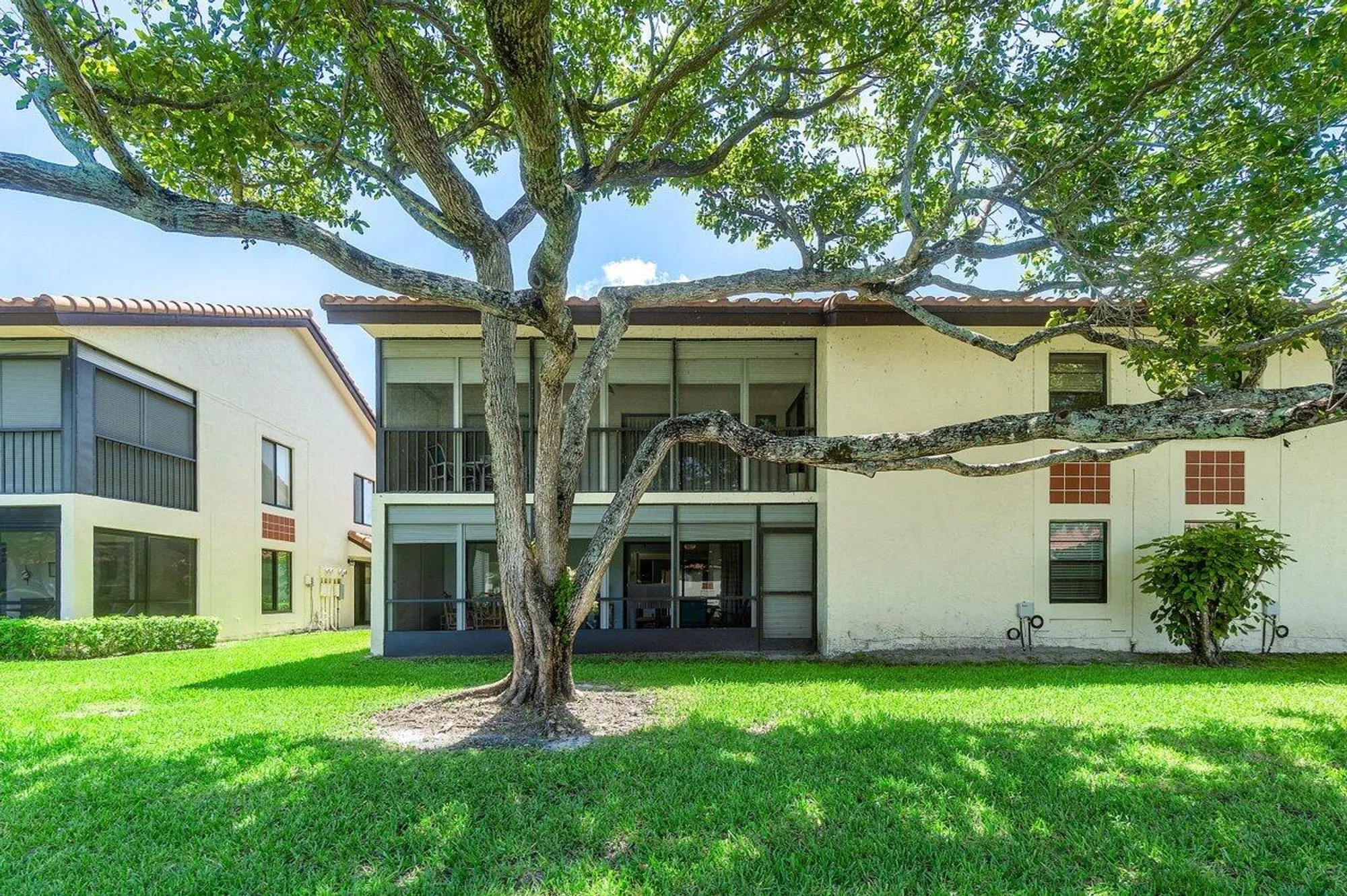 Property Slideshow image 33 of 51 | 10851 palm lake ave apt 102, Boynton Beach, FL, 33437