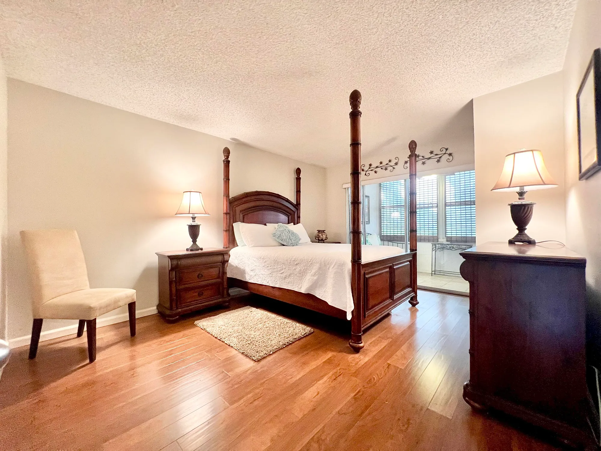 Property Slideshow image 9 of 22 | 12008 poinciana blvd 106, Royal Palm Beach, FL, 33411