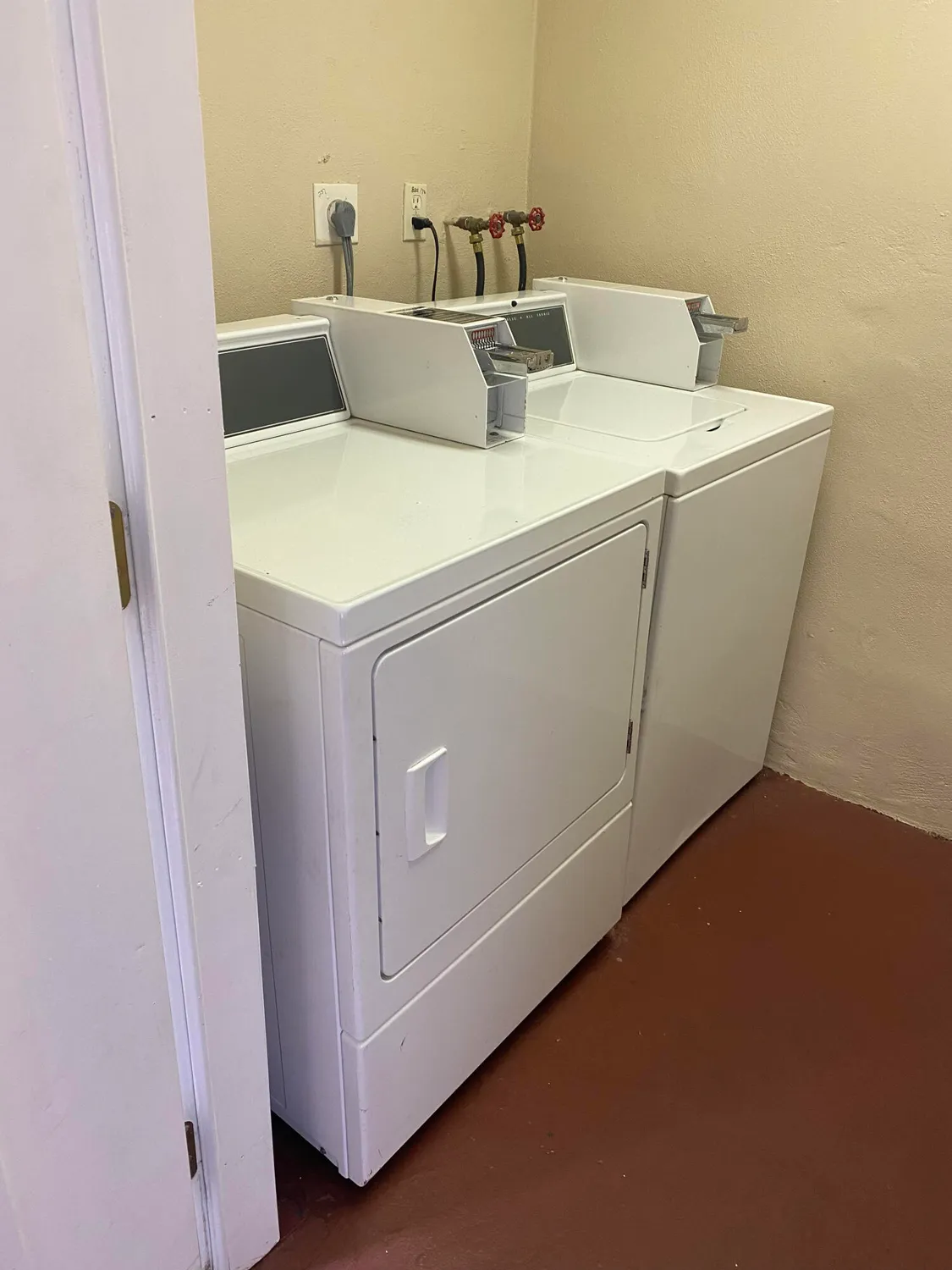 Property Slideshow image 13 of 20 | 2856 garden dr 201, Lake Worth, FL, 33461