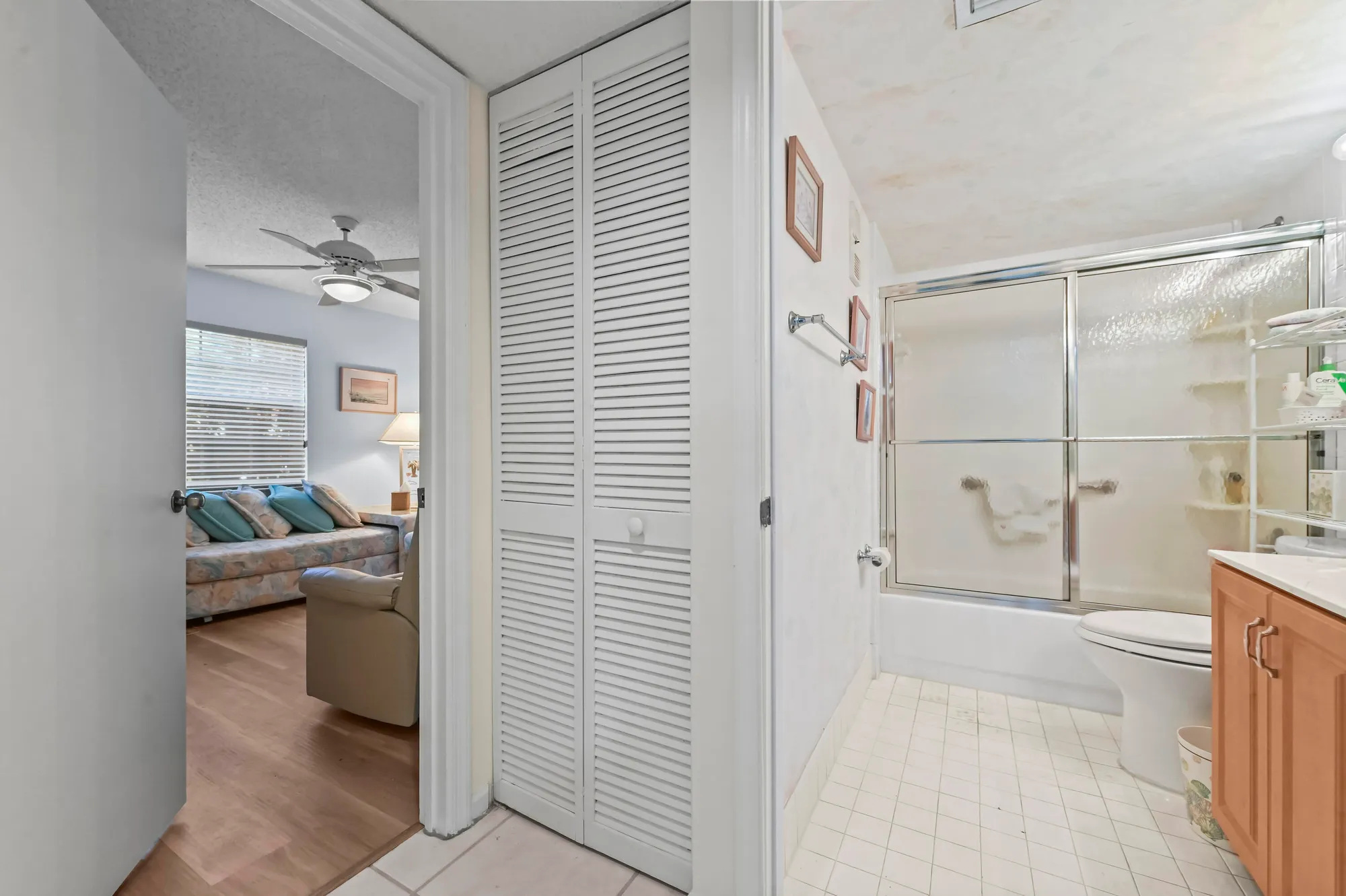 Property Slideshow image 15 of 31 | 9975 seacrest cir 102, Boynton Beach, FL, 33437