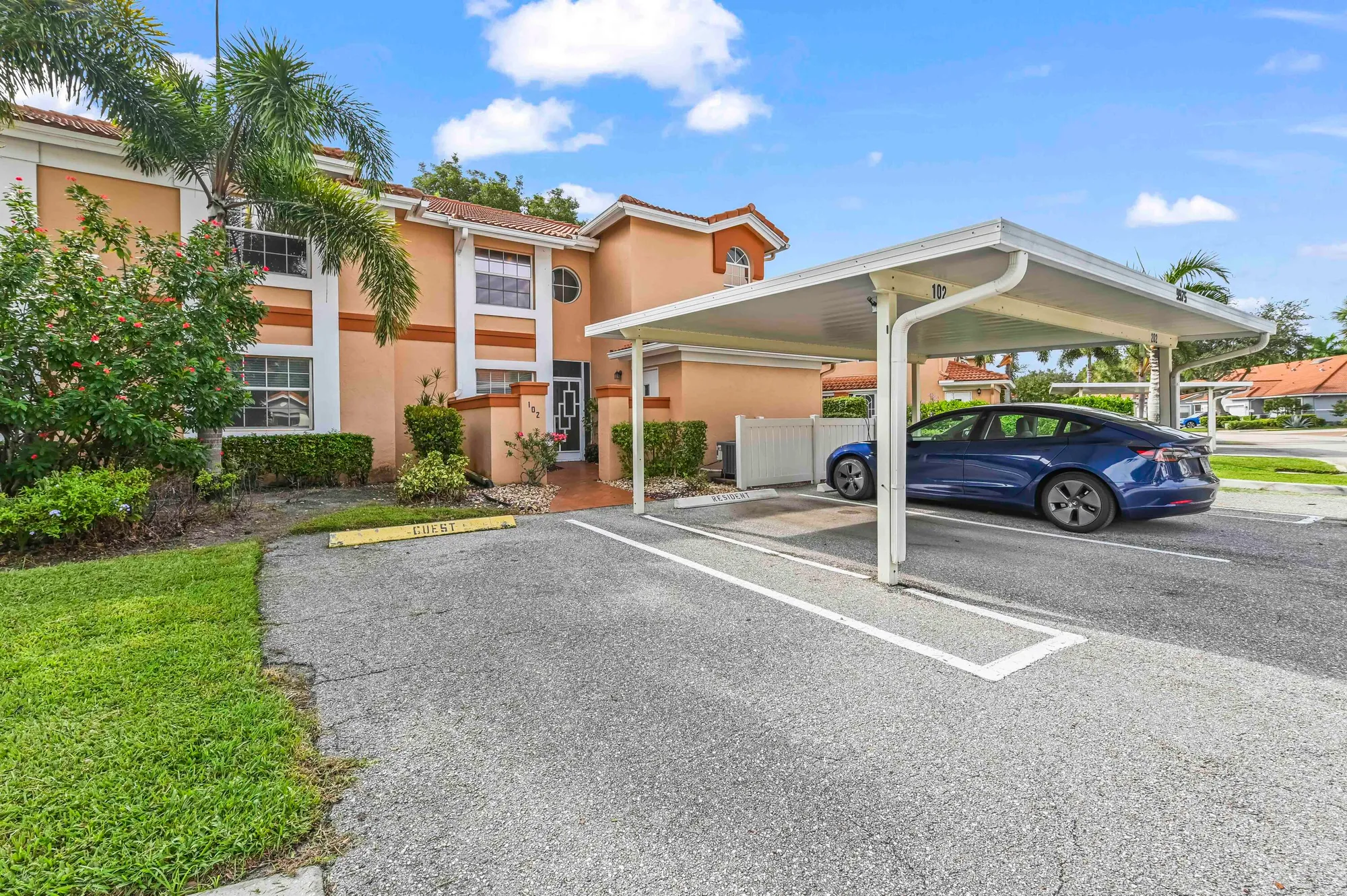 Property Slideshow image 29 of 31 | 9975 seacrest cir 102, Boynton Beach, FL, 33437