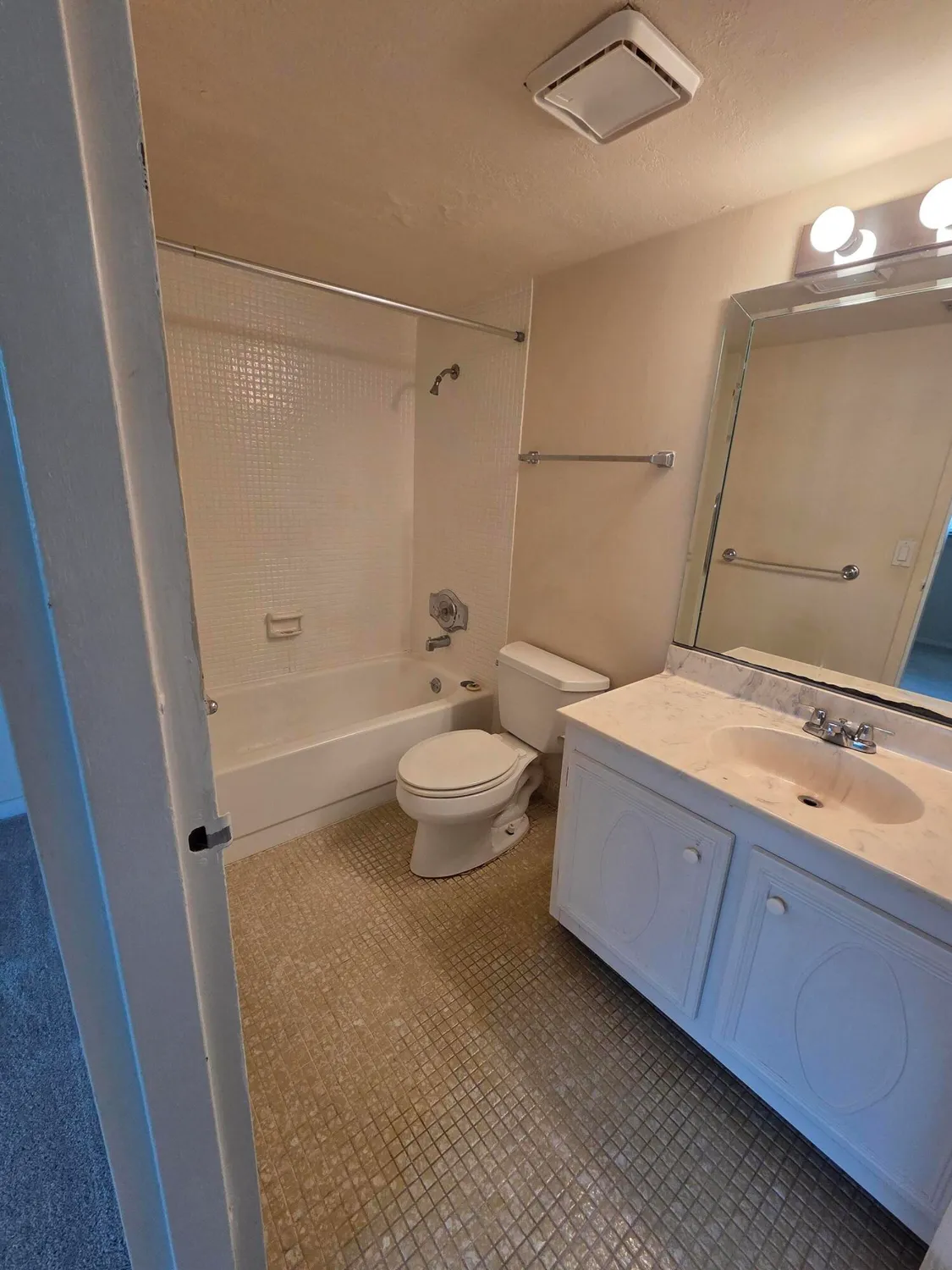 Property Slideshow image 6 of 12 | 14790 bonaire blvd apt 104, Delray Beach, FL, 33446