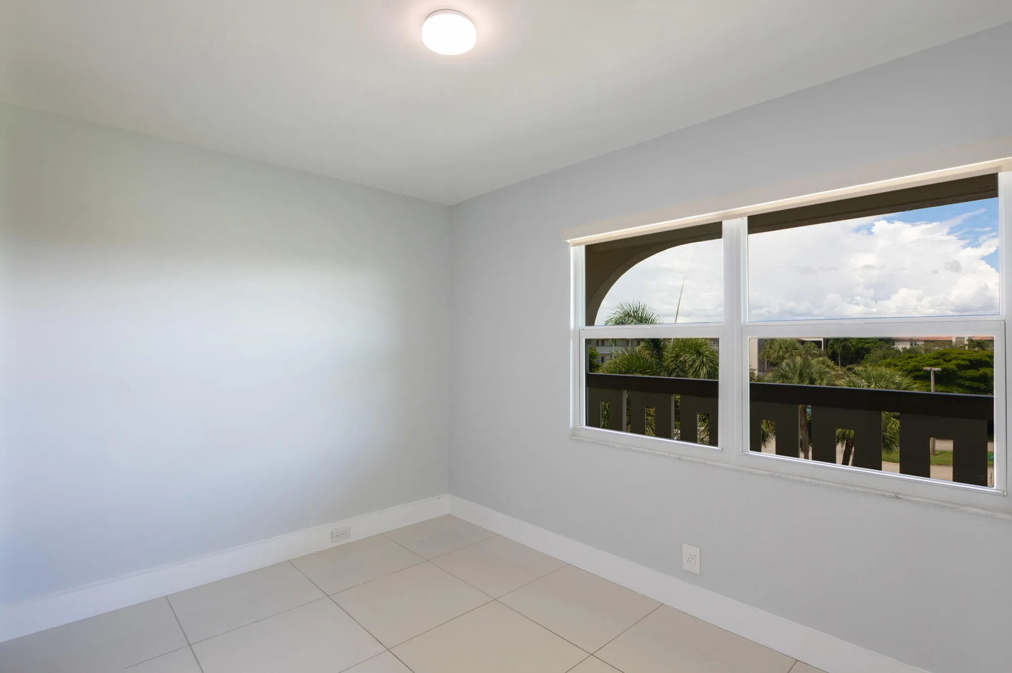 Property Slideshow image 12 of 44 | 1902 bermuda cir j4, Coconut Creek, FL, 33066