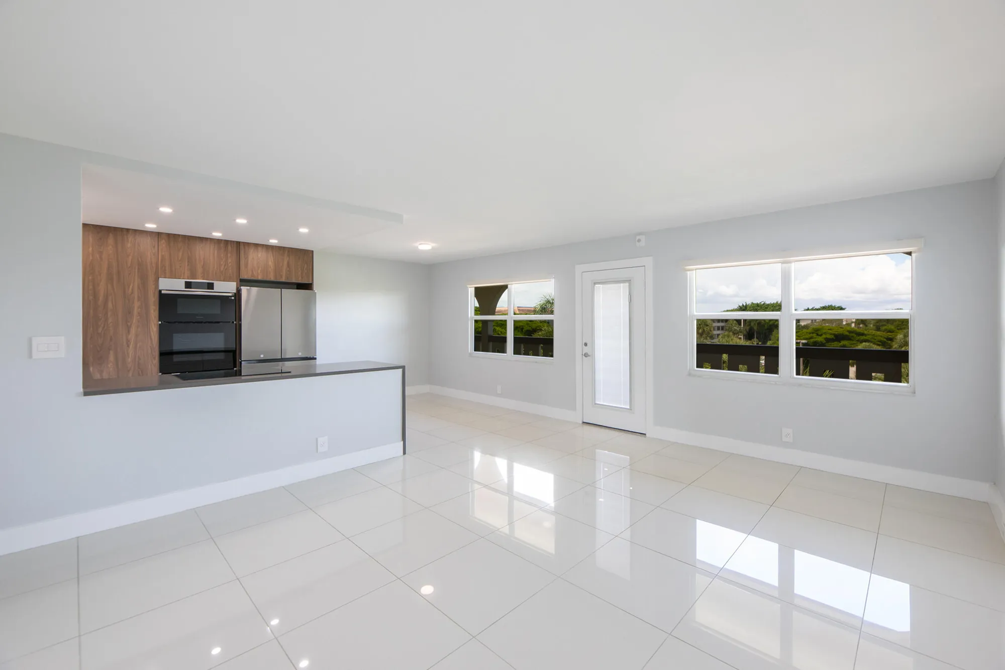 Property Slideshow image 11 of 44 | 1902 bermuda cir j4, Coconut Creek, FL, 33066