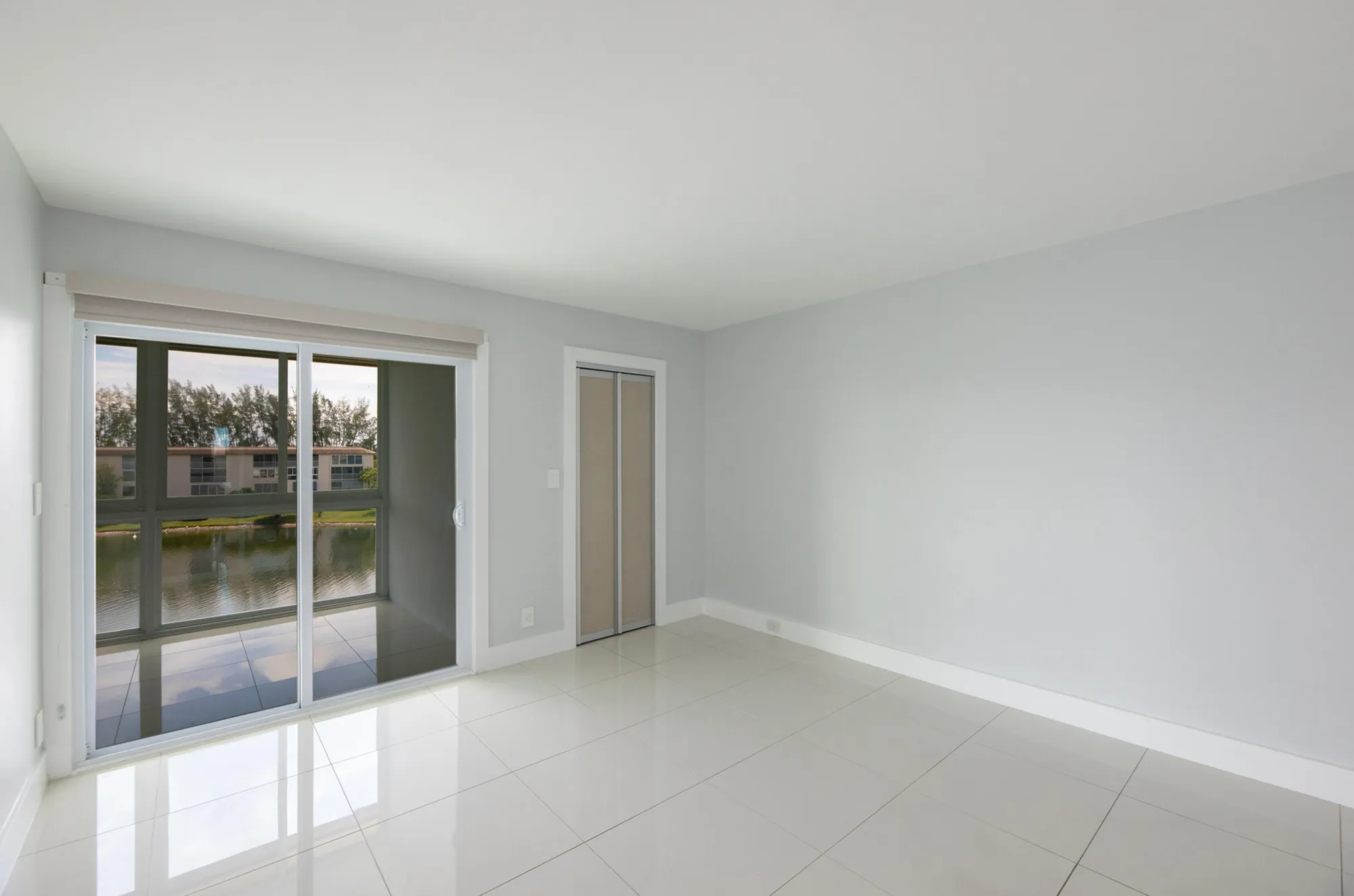 Property Slideshow image 22 of 44 | 1902 bermuda cir j4, Coconut Creek, FL, 33066