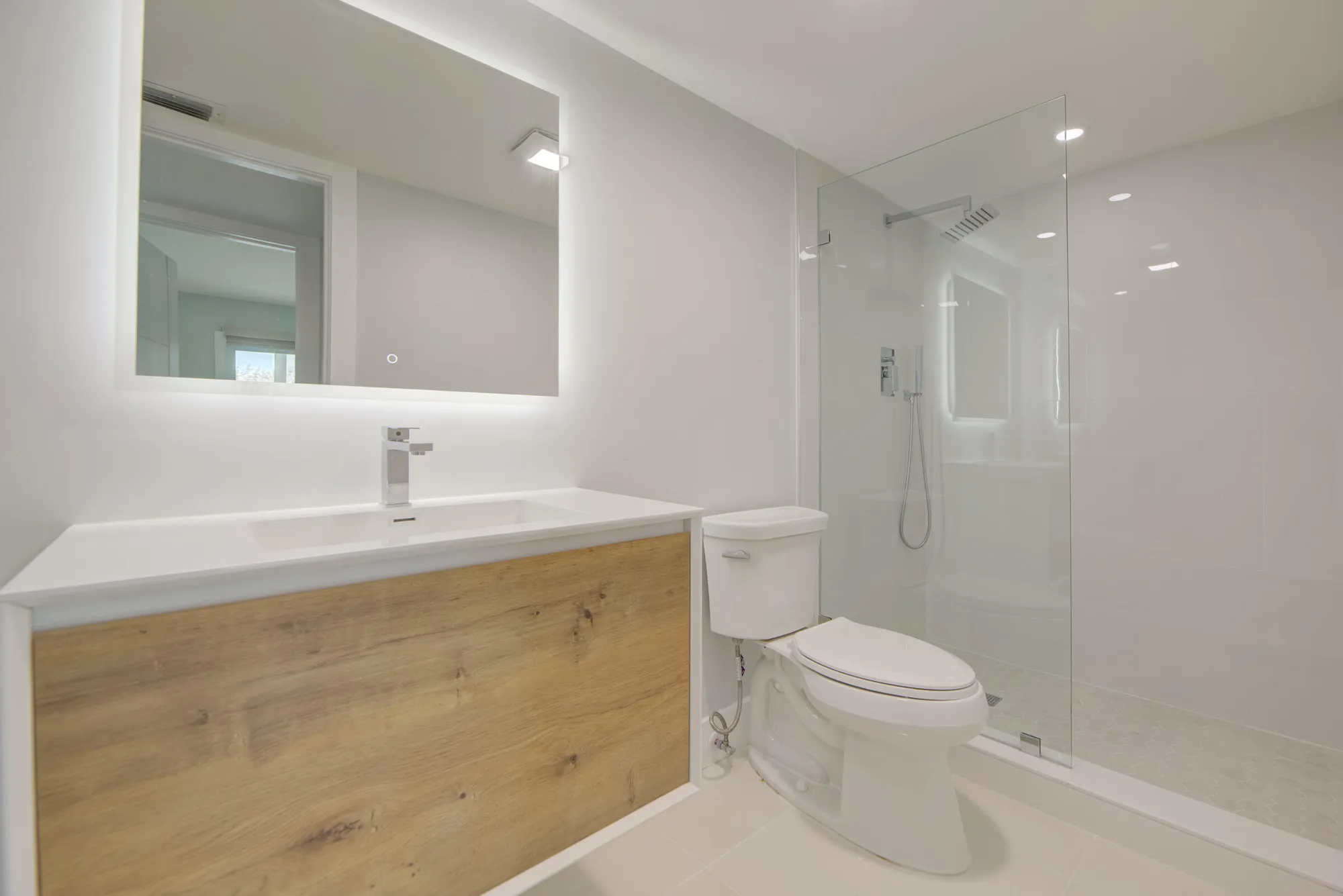 Property Slideshow image 18 of 44 | 1902 bermuda cir j4, Coconut Creek, FL, 33066