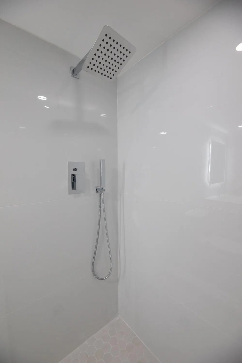 Property Slideshow image 19 of 44 | 1902 bermuda cir j4, Coconut Creek, FL, 33066