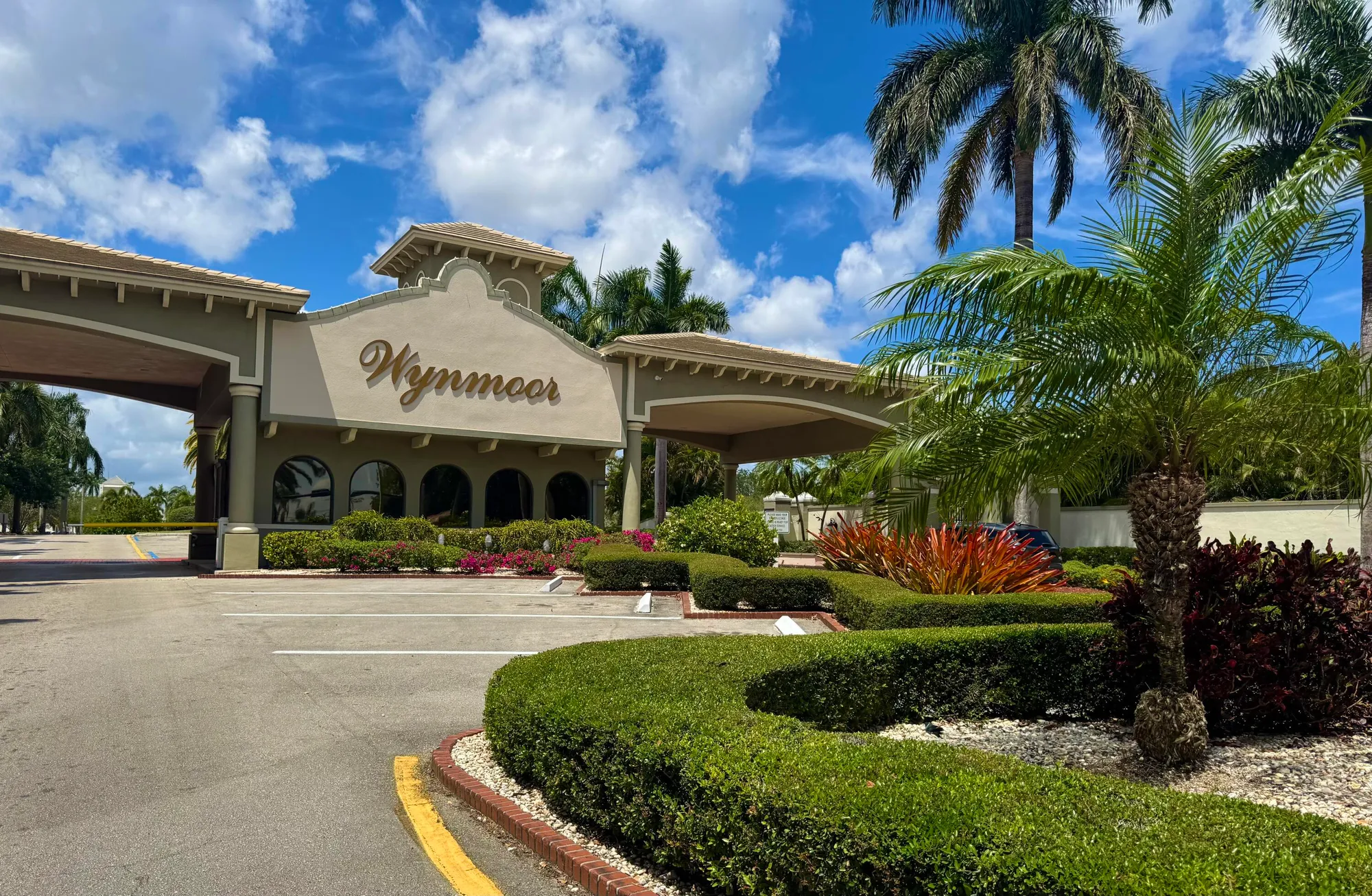 Property Slideshow image 13 of 44 | 1902 bermuda cir j4, Coconut Creek, FL, 33066