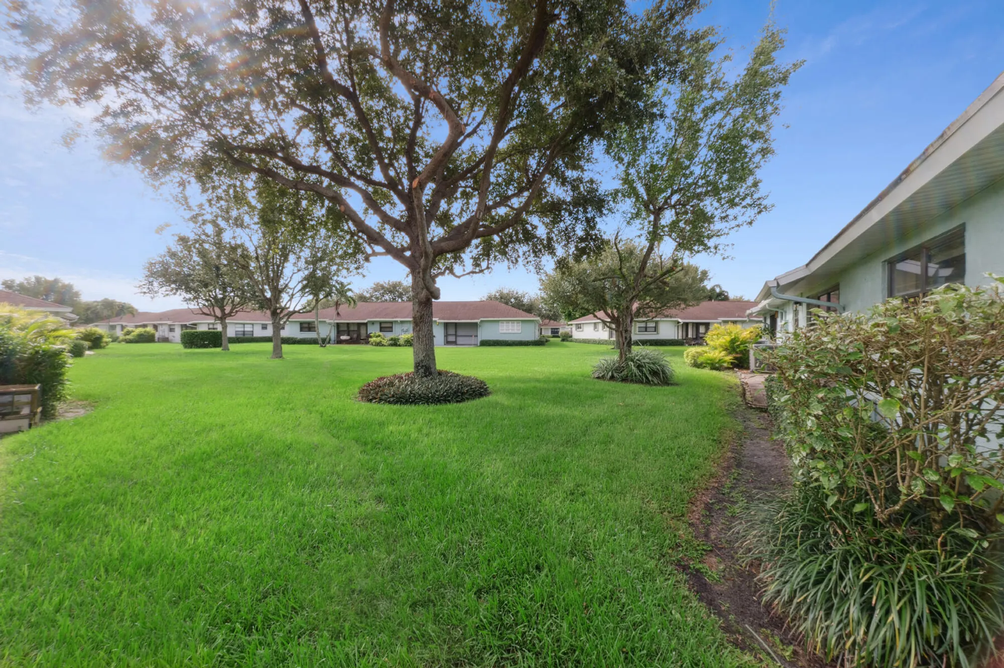 Property Slideshow image 16 of 17 | 9750 tabebuia tree dr a, Boynton Beach, FL, 33436
